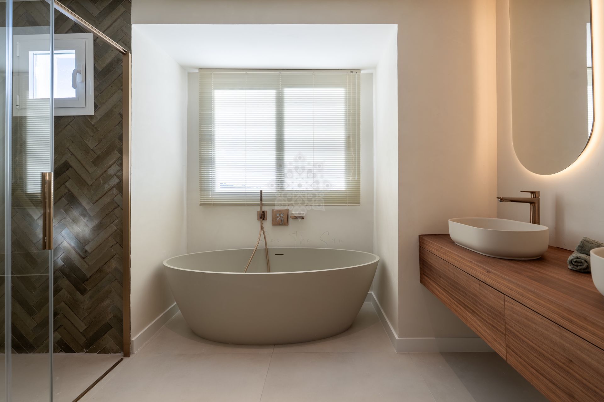 Duplex Penthouse in Altos de La Quinta, Benahavis