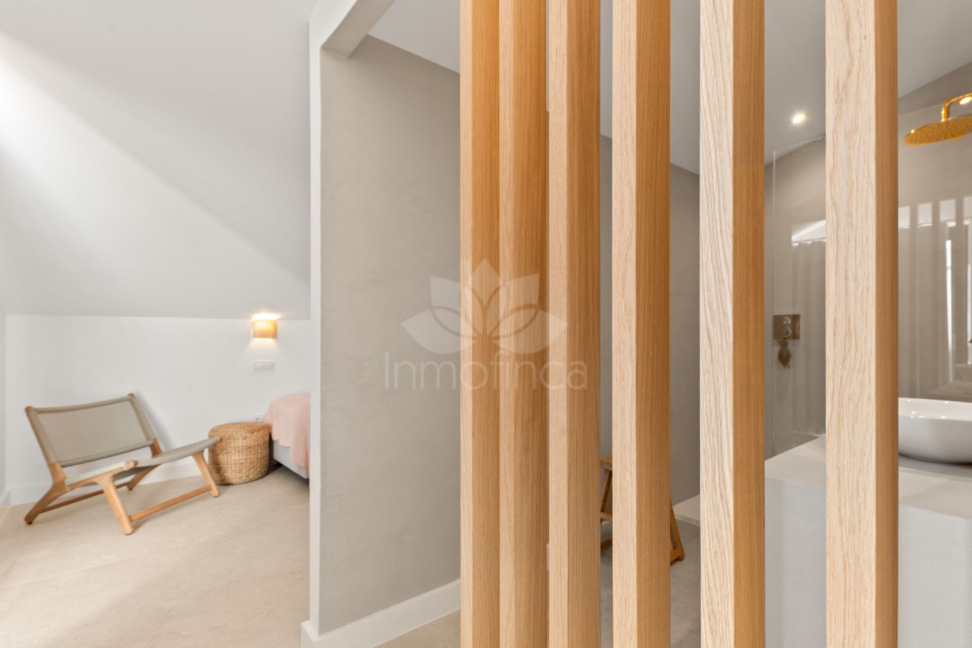 Semi Detached House in Altos del Paraiso, Benahavis