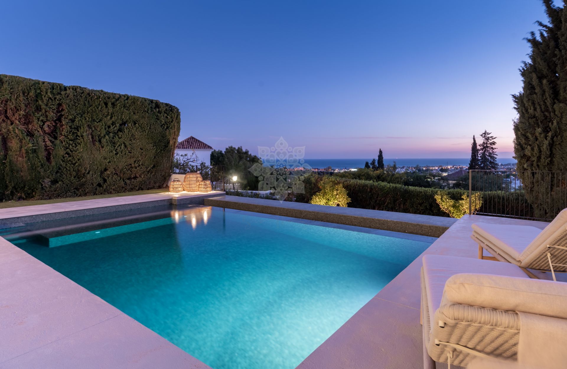 Blizniaki w Altos del Paraiso, Benahavis