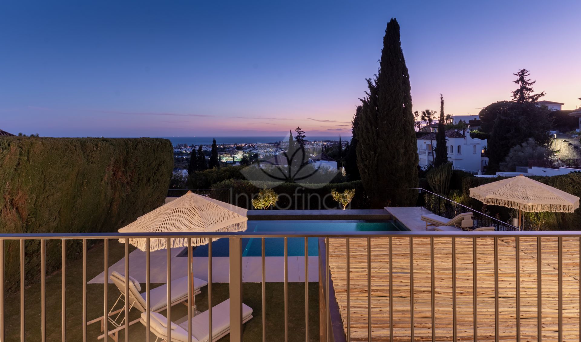 Semi Detached House in Altos del Paraiso, Benahavis