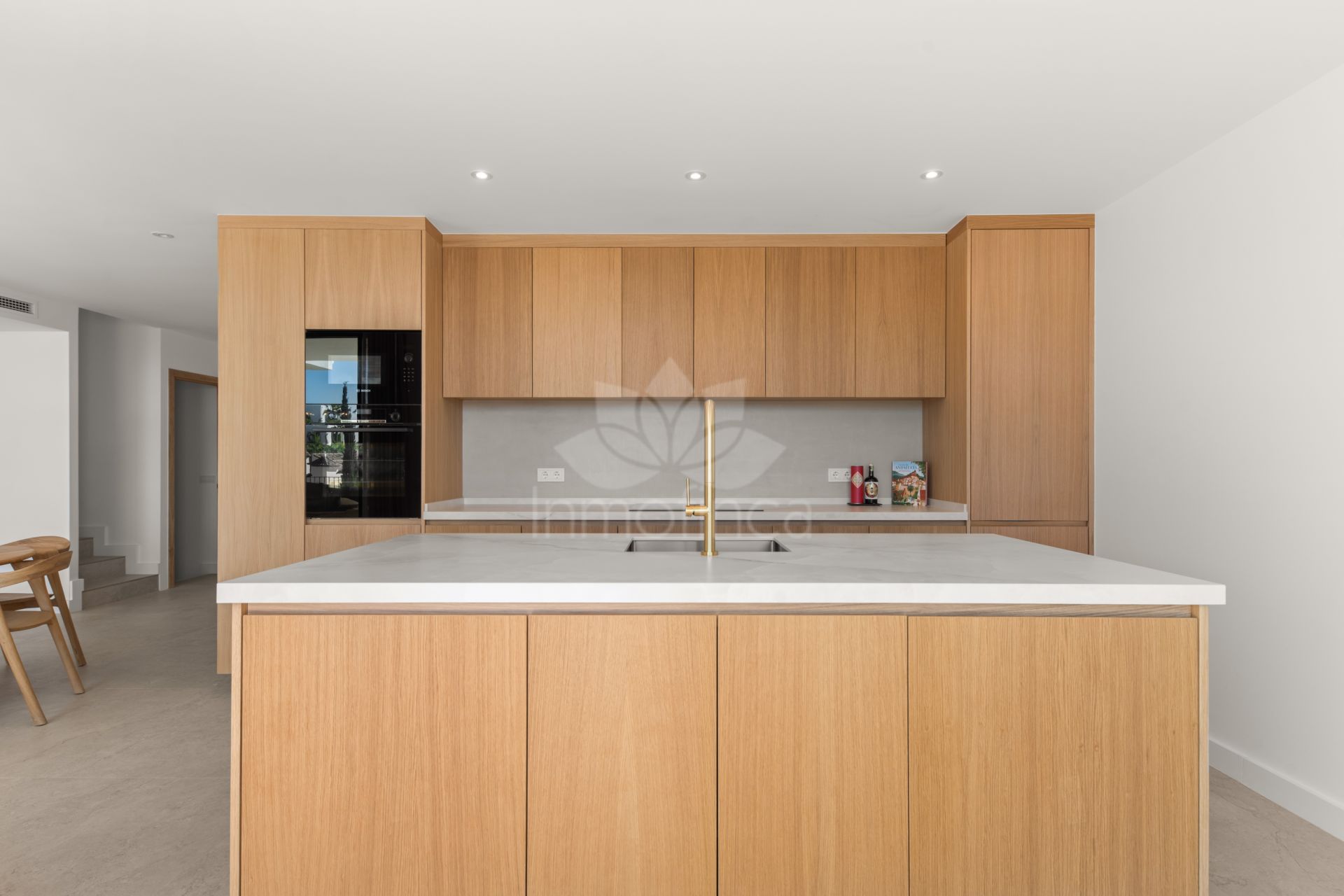 Semi Detached House in Altos del Paraiso, Benahavis