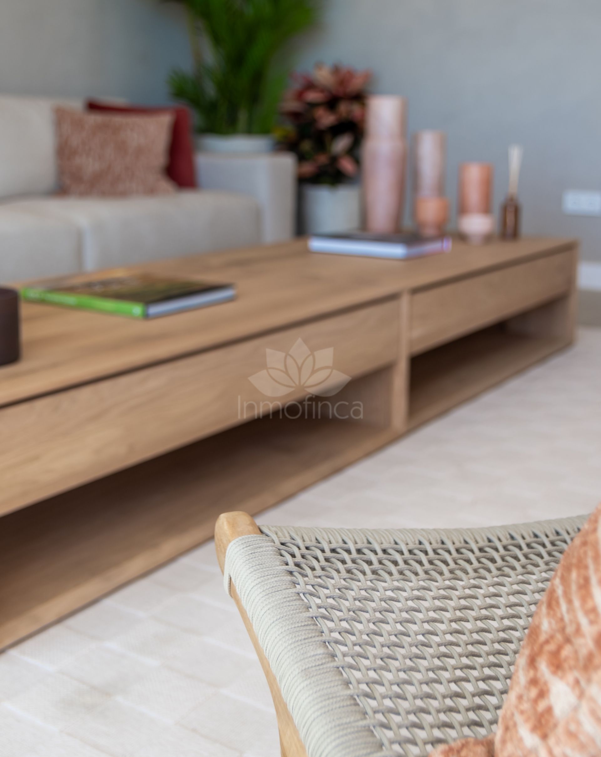 Semi Detached House in Altos del Paraiso, Benahavis