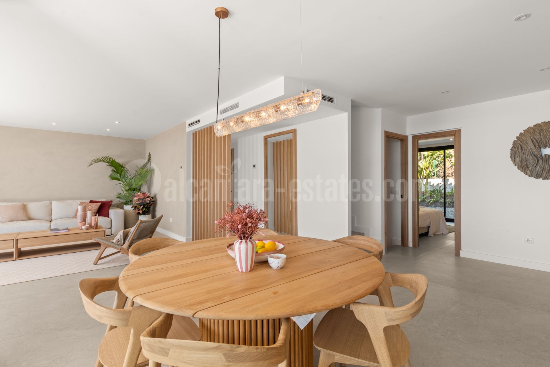 Semi Detached House in Altos del Paraiso, Benahavis