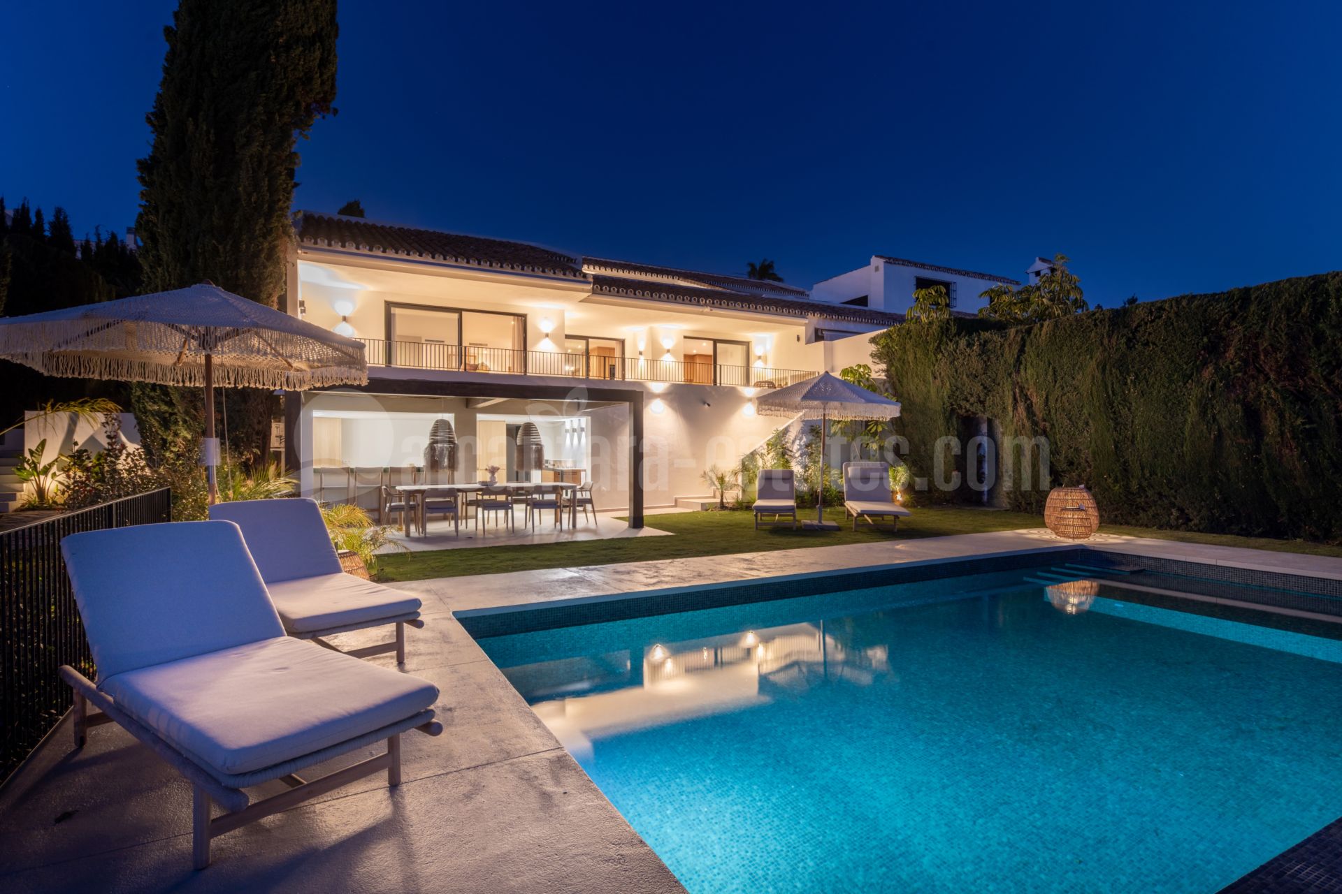 Semi Detached House in Altos del Paraiso, Benahavis
