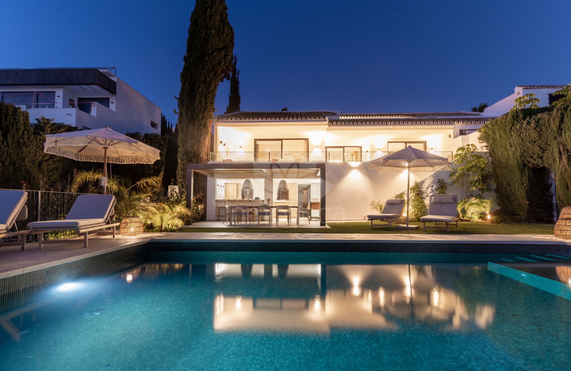 Semi Detached House in Altos del Paraiso, Benahavis