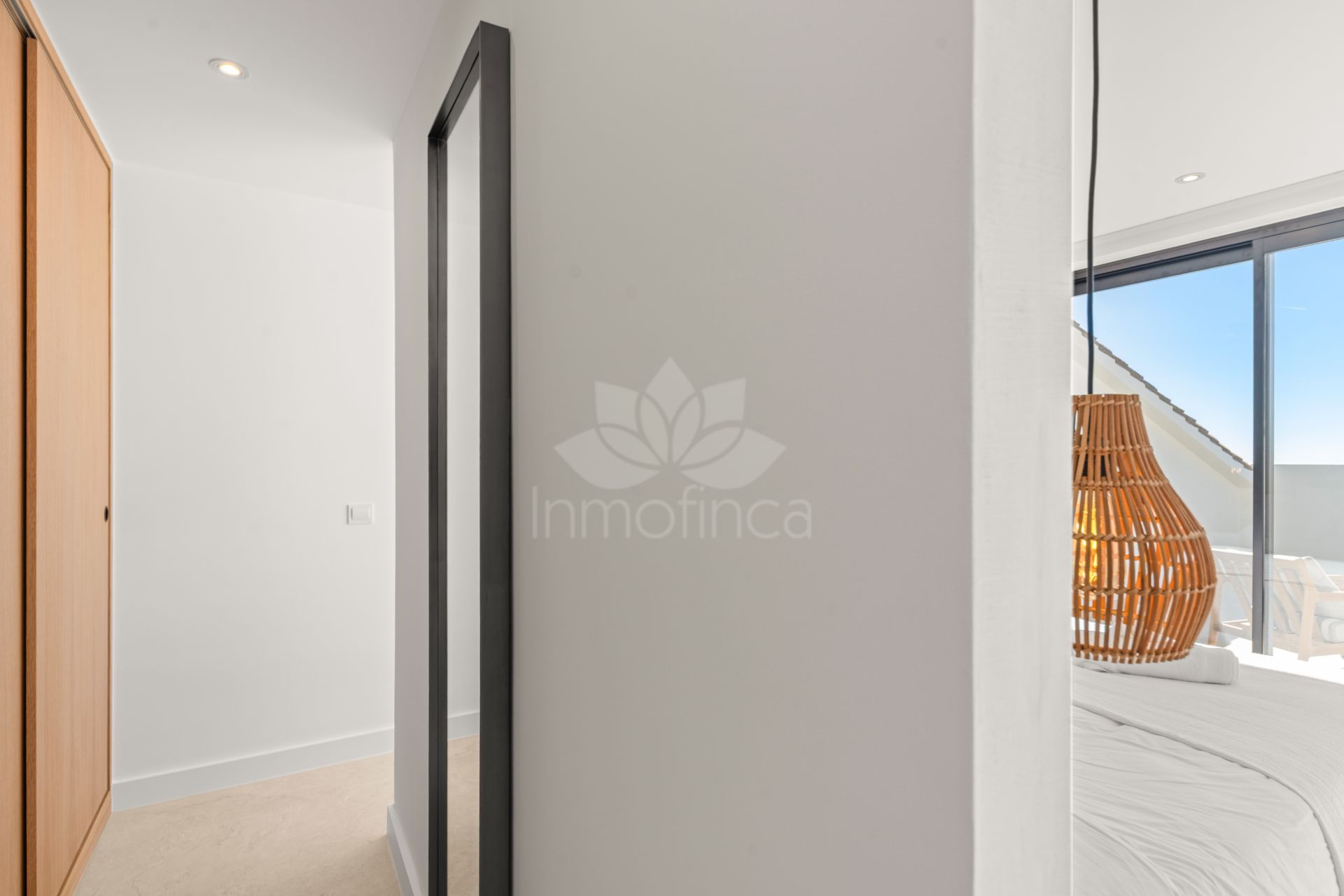 Semi Detached House in Altos del Paraiso, Benahavis