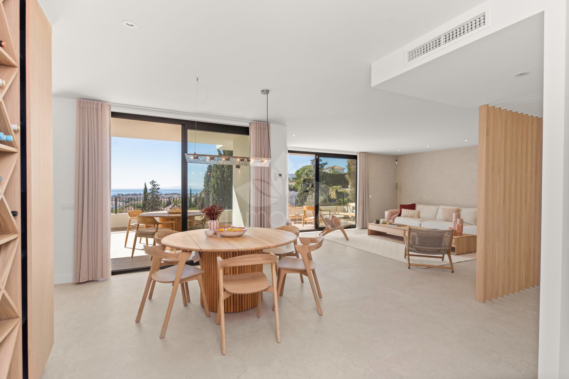 Semi Detached House in Altos del Paraiso, Benahavis