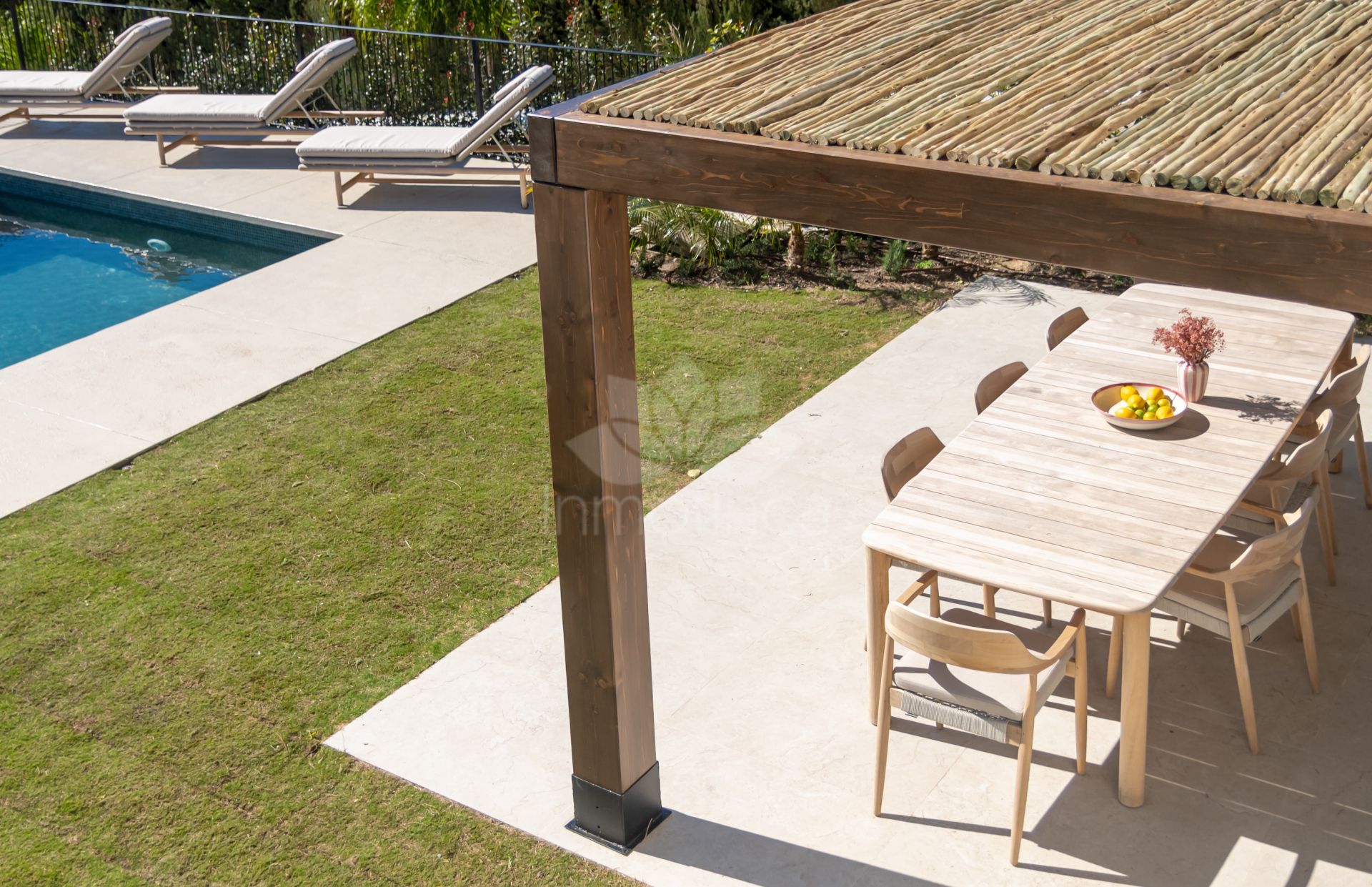 Semi Detached House in Altos del Paraiso, Benahavis