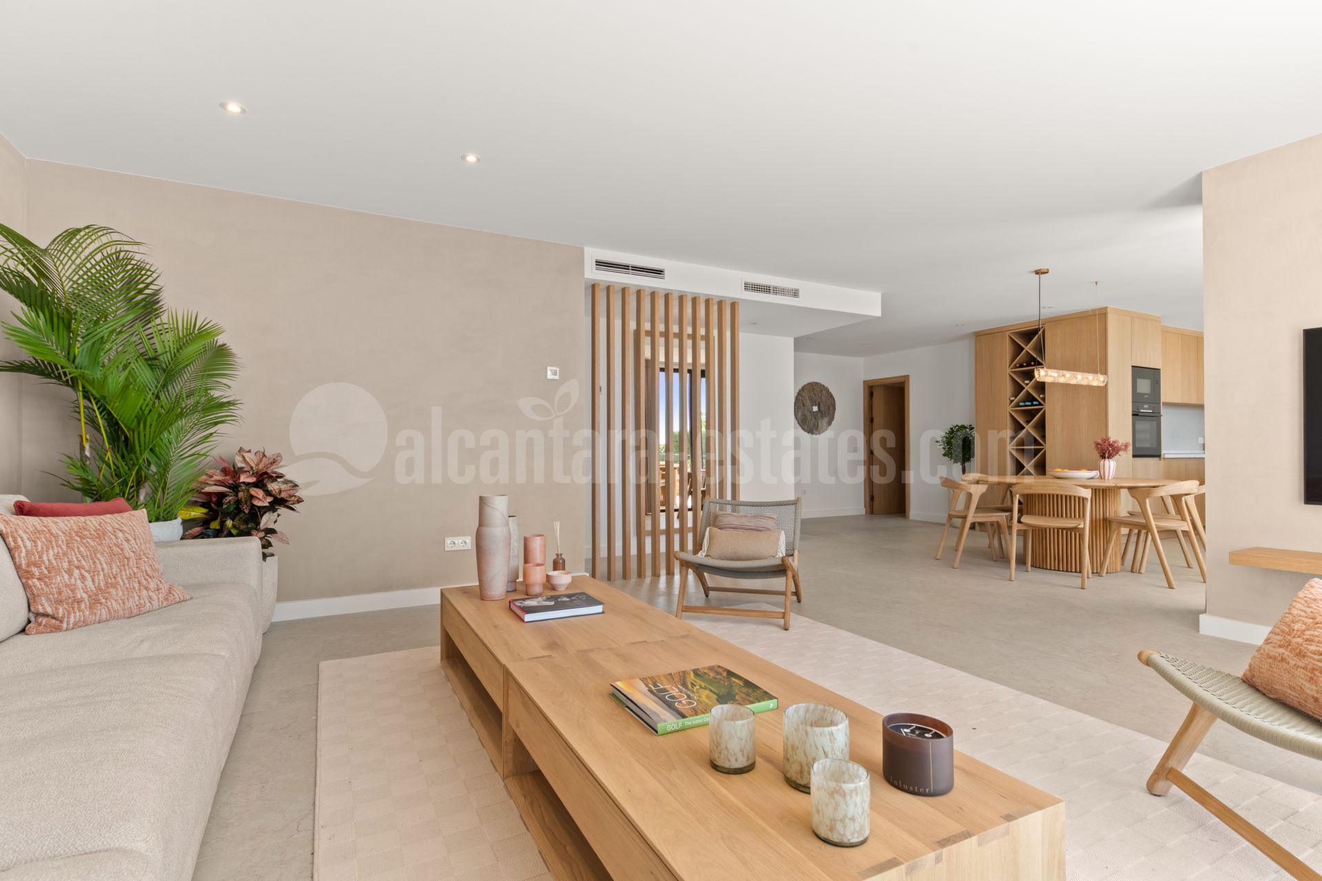 Semi Detached House in Altos del Paraiso, Benahavis