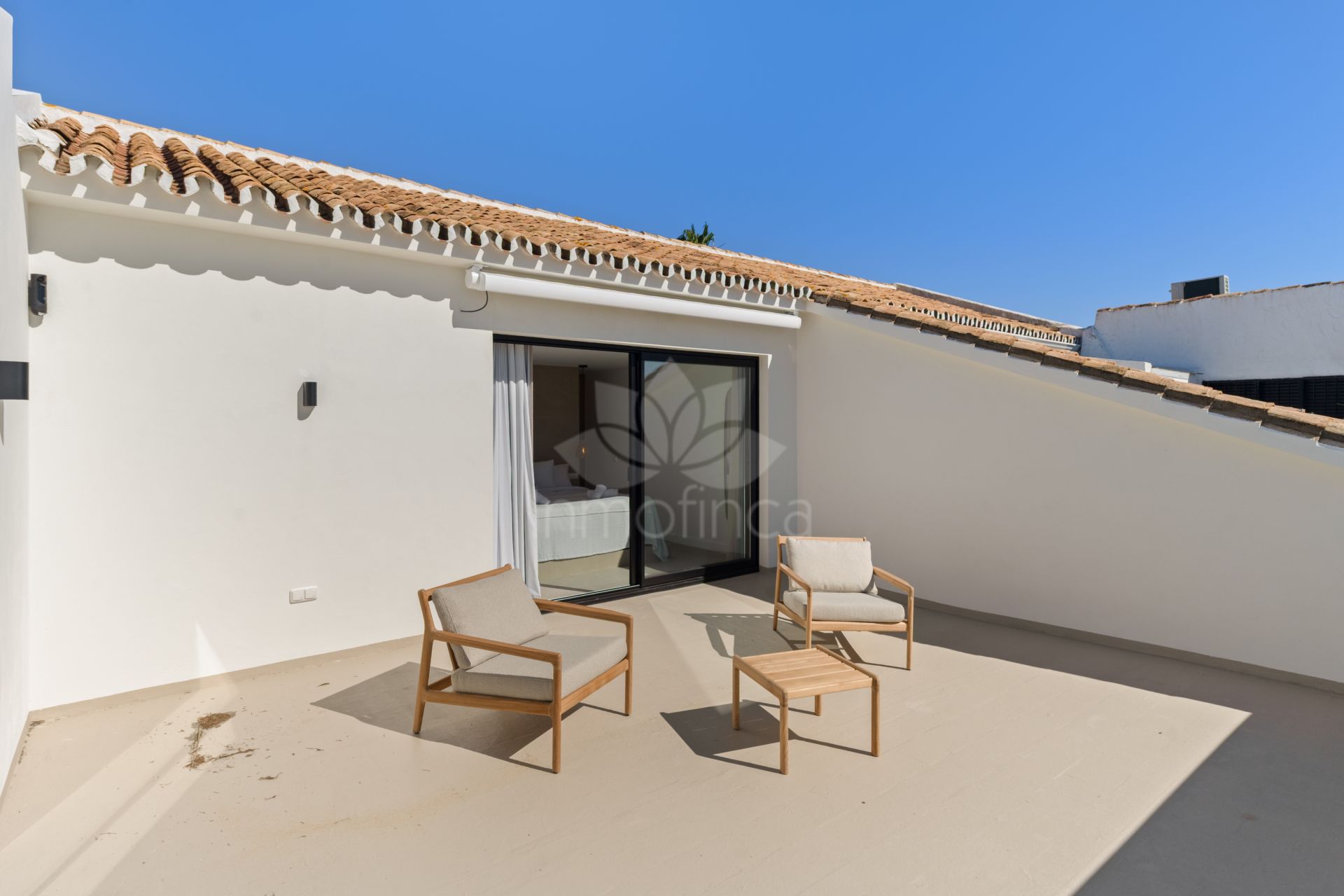 Semi Detached House in Altos del Paraiso, Benahavis