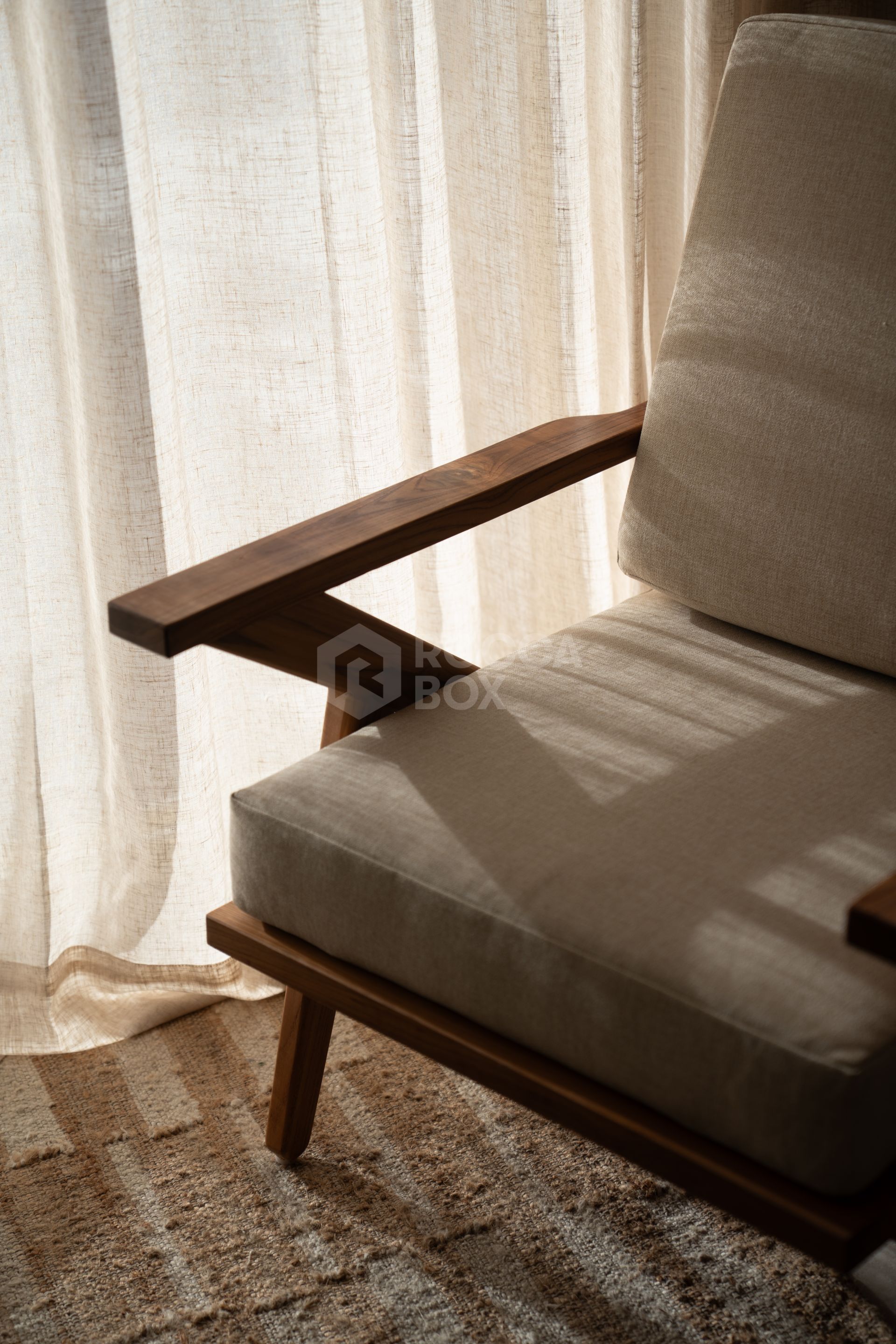 Renovated 3 Bedroom Apartment with sea & mountain views in Nueva Andalucía