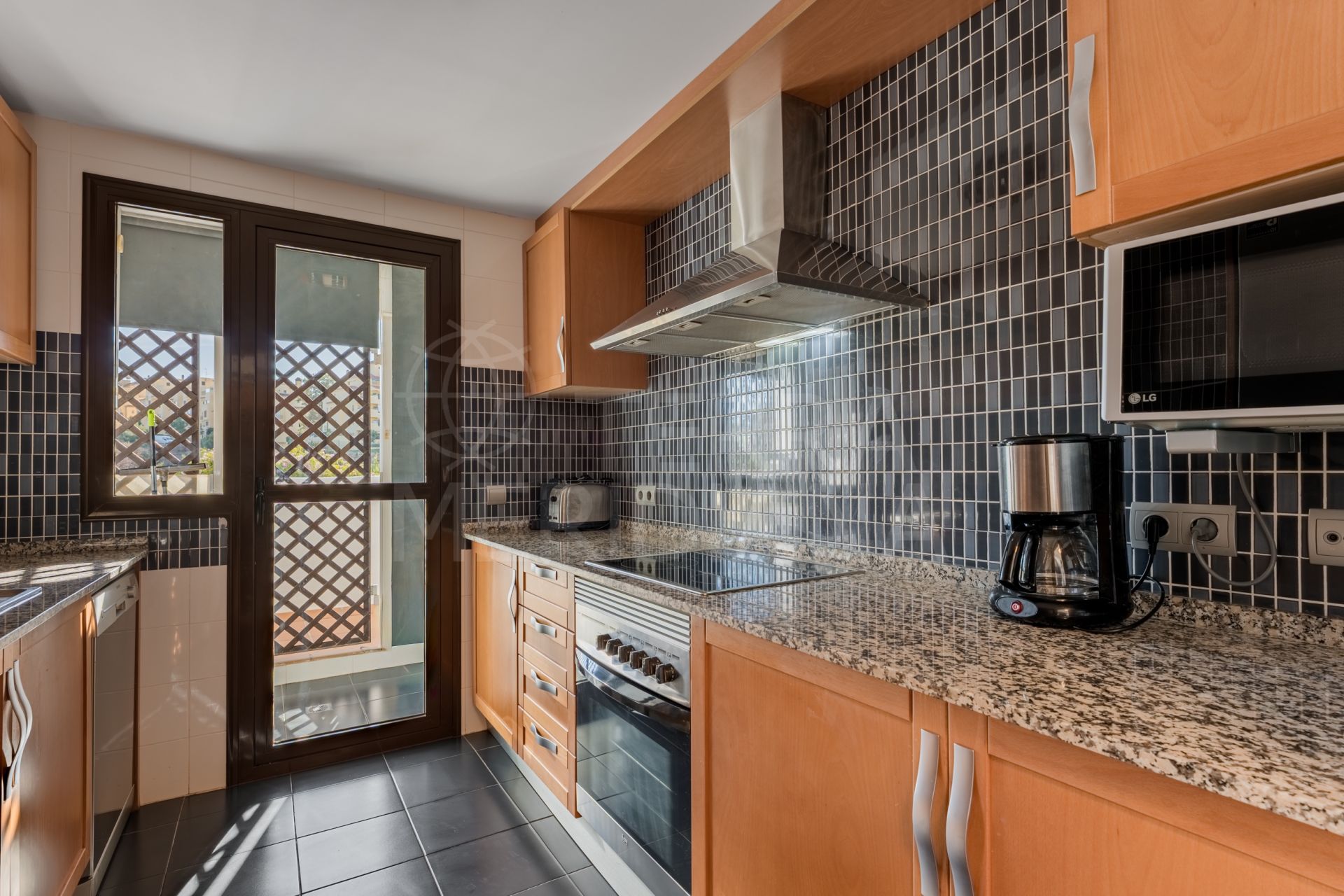 Apartment in Estepona East, Estepona