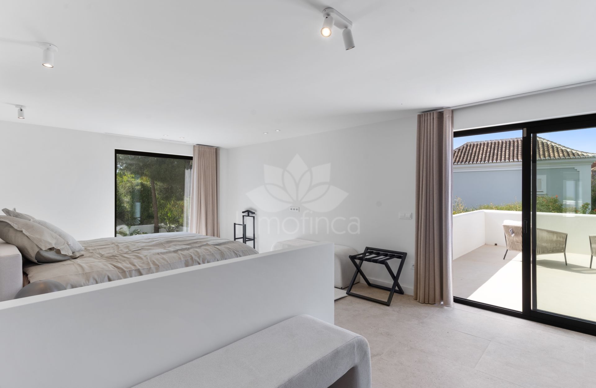 Villa in Casasola, Estepona