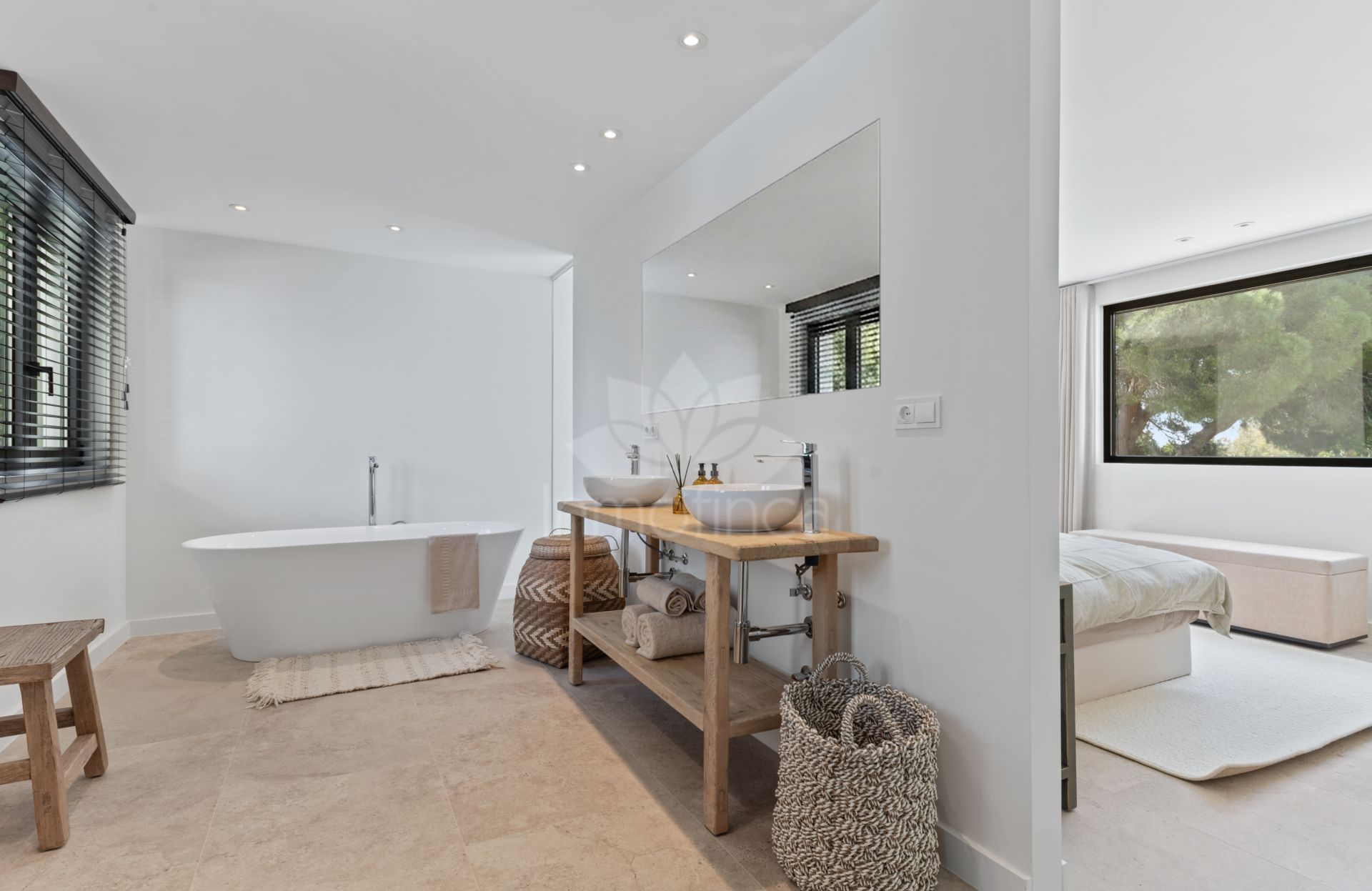 Villa in Casasola, Estepona