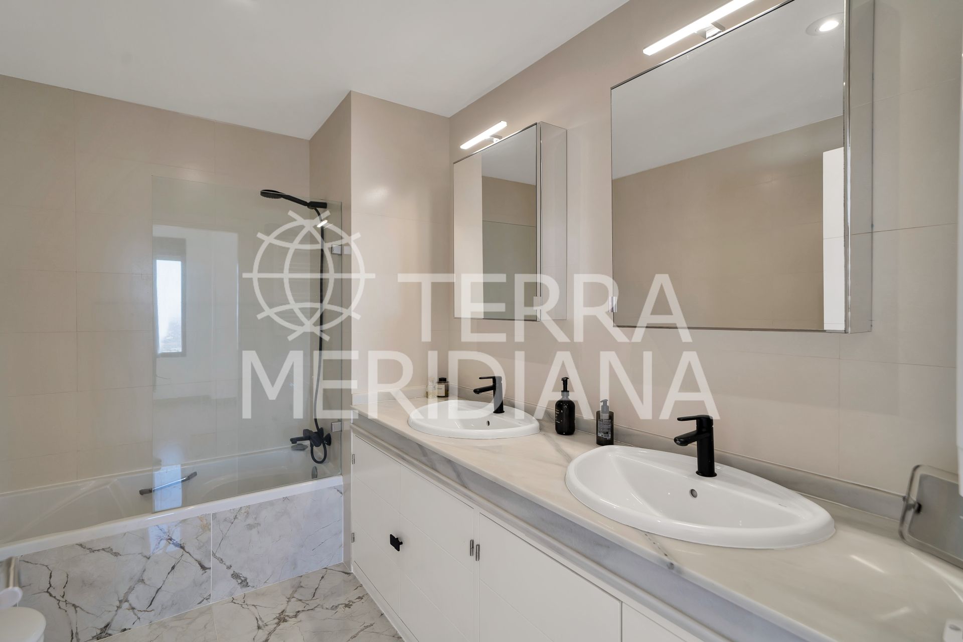 Semi Detached House in La Mairena, Marbella