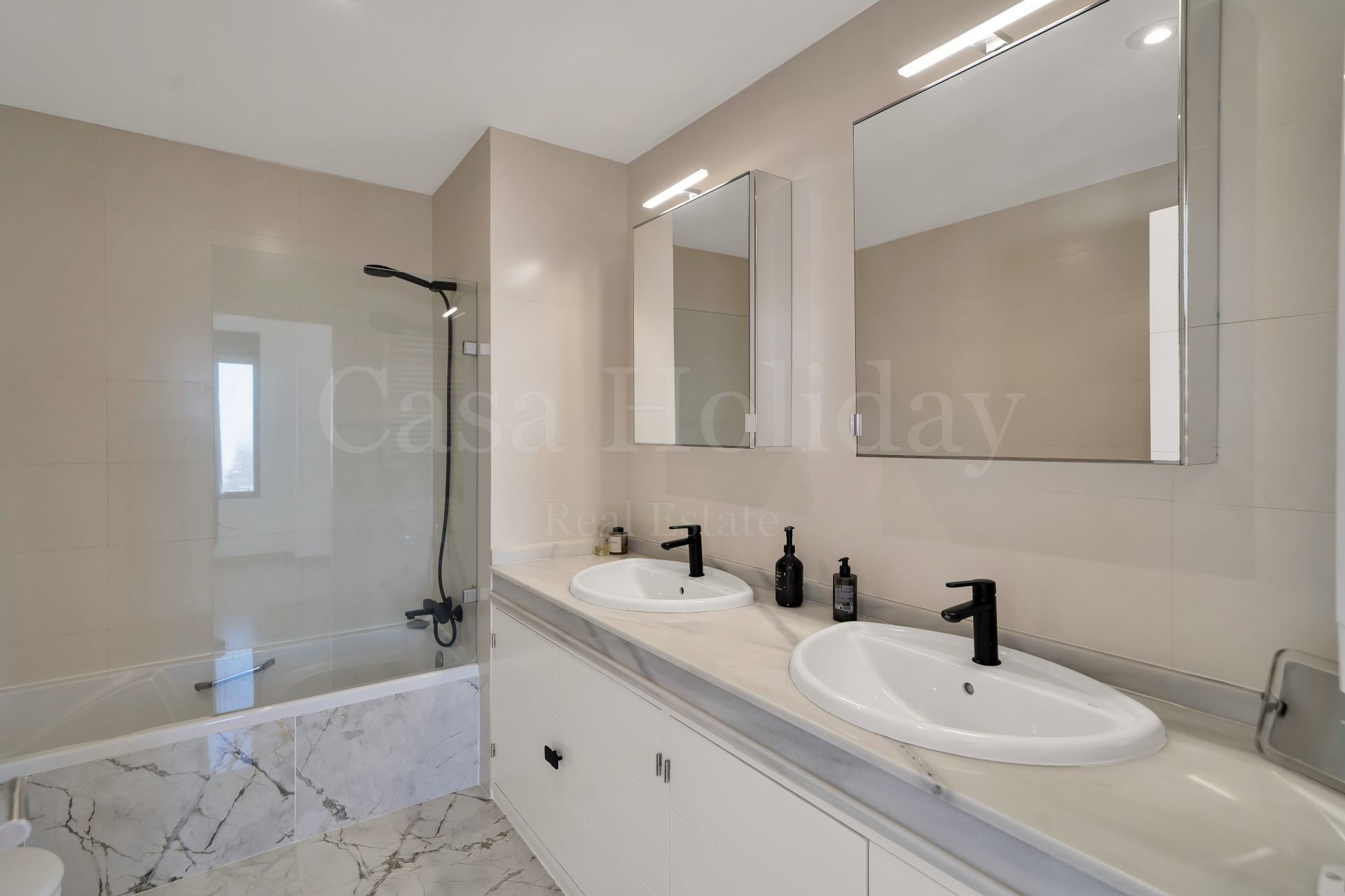 Semi Detached House in La Mairena, Marbella