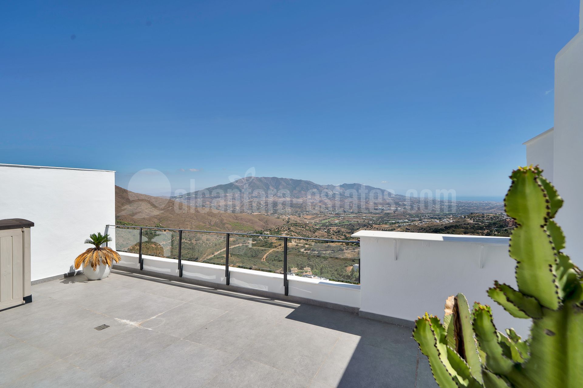 Semi Detached House in La Mairena, Marbella