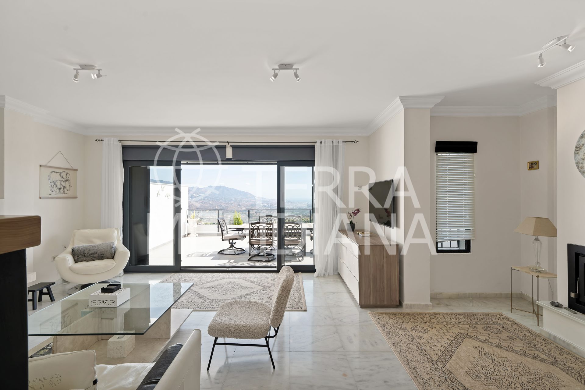 Semi Detached House in La Mairena, Marbella