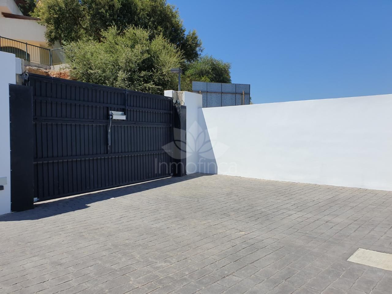 Semi Detached House in La Mairena, Marbella