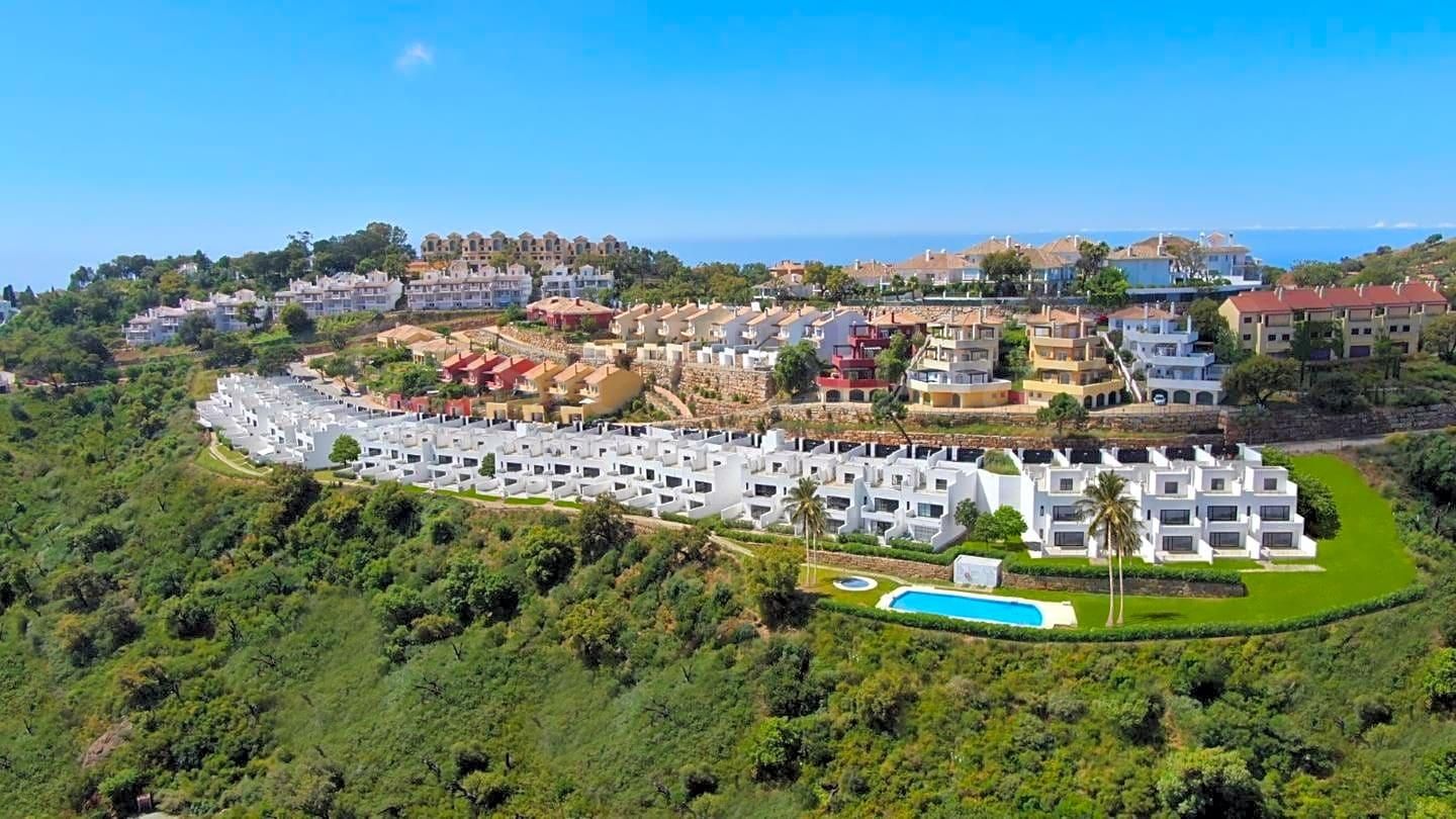 Semi Detached House in La Mairena, Marbella