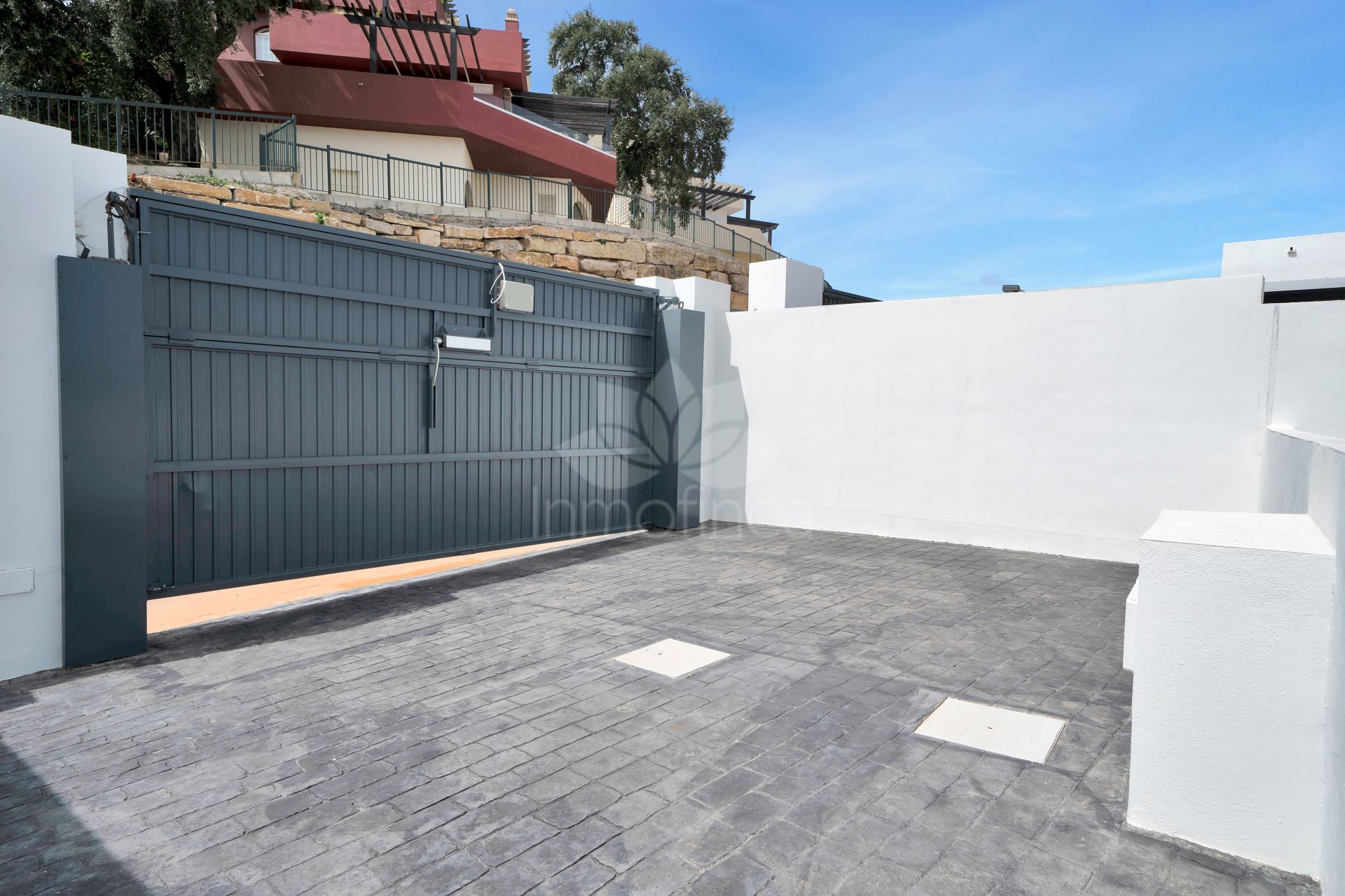 Town House in La Mairena, Marbella