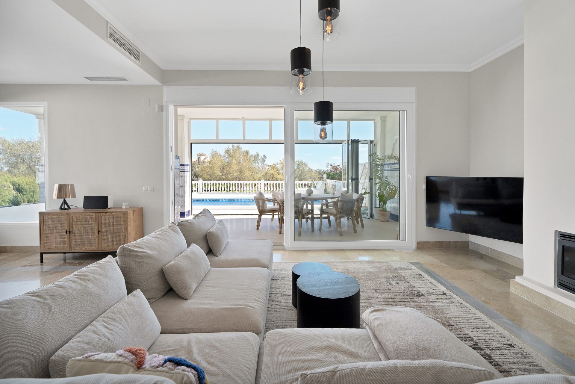 Semi Detached House in La Mairena, Marbella
