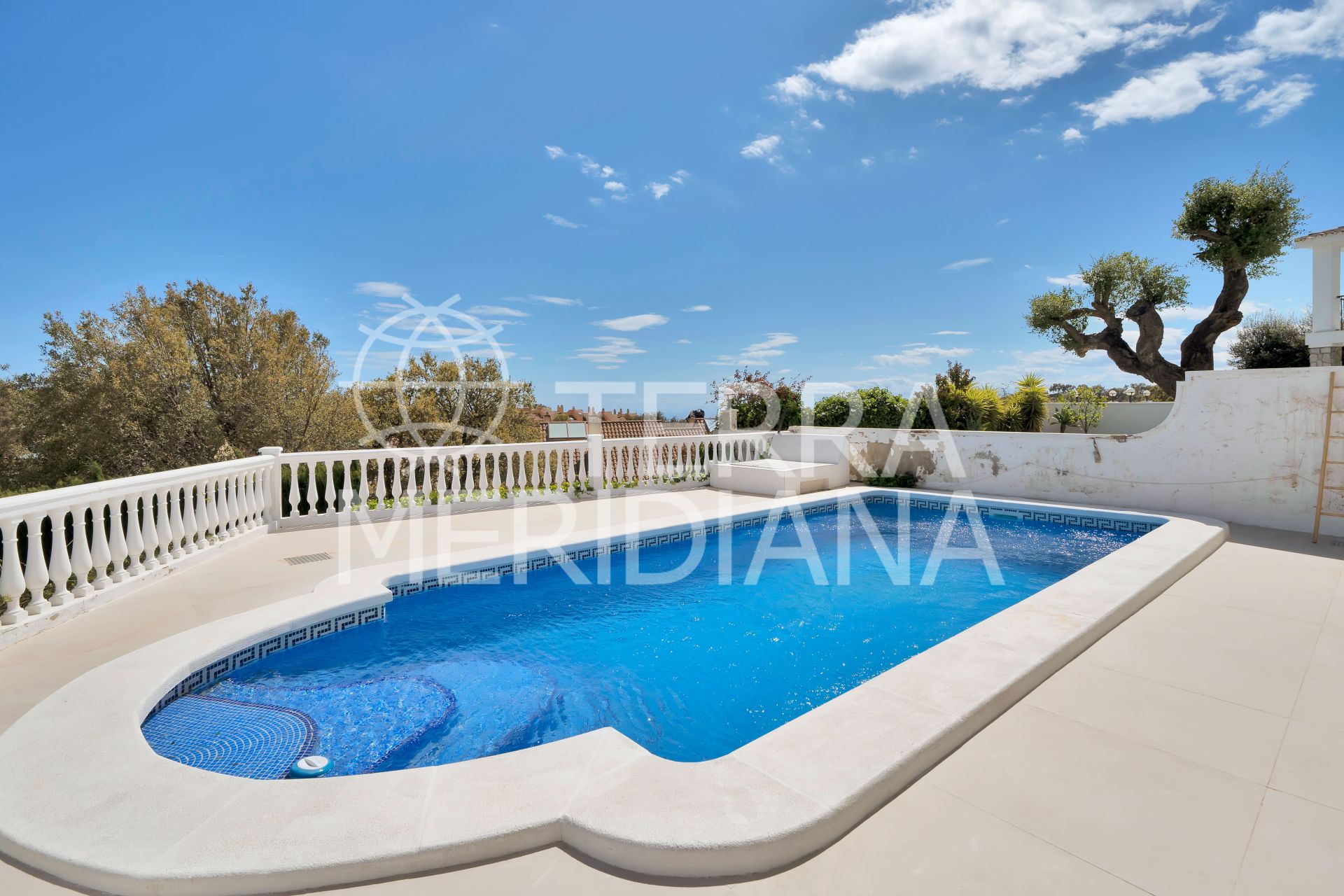 Semi Detached House in La Mairena, Marbella