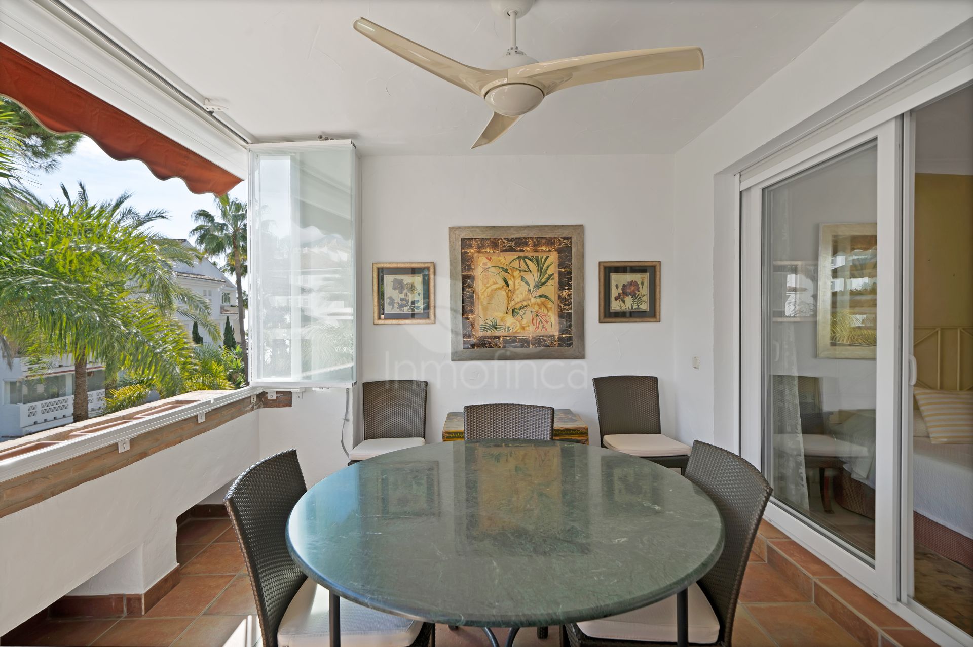 Apartamento en Las Cañas Beach, Marbella