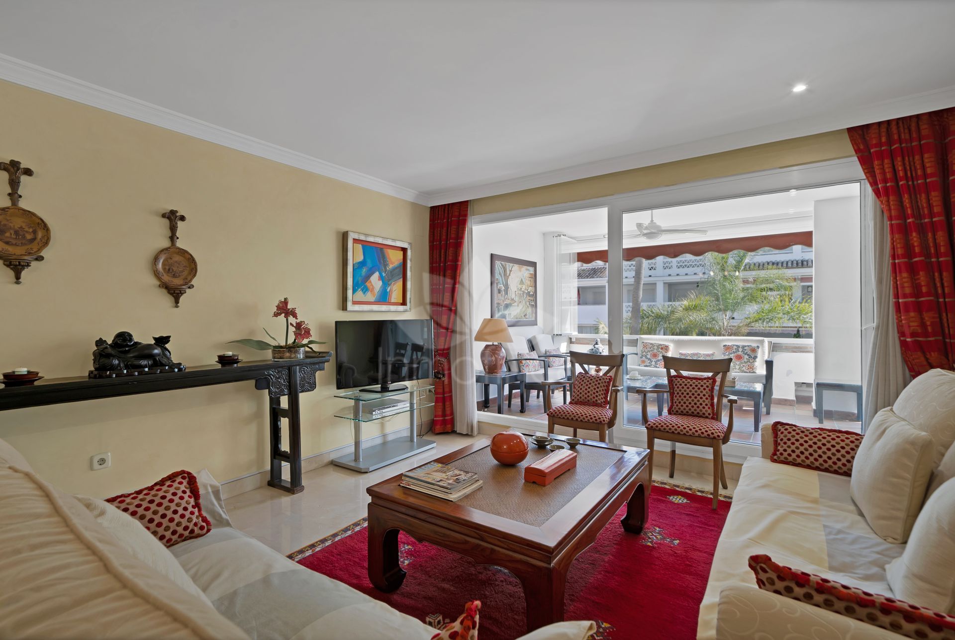 Apartamento en Las Cañas Beach, Marbella