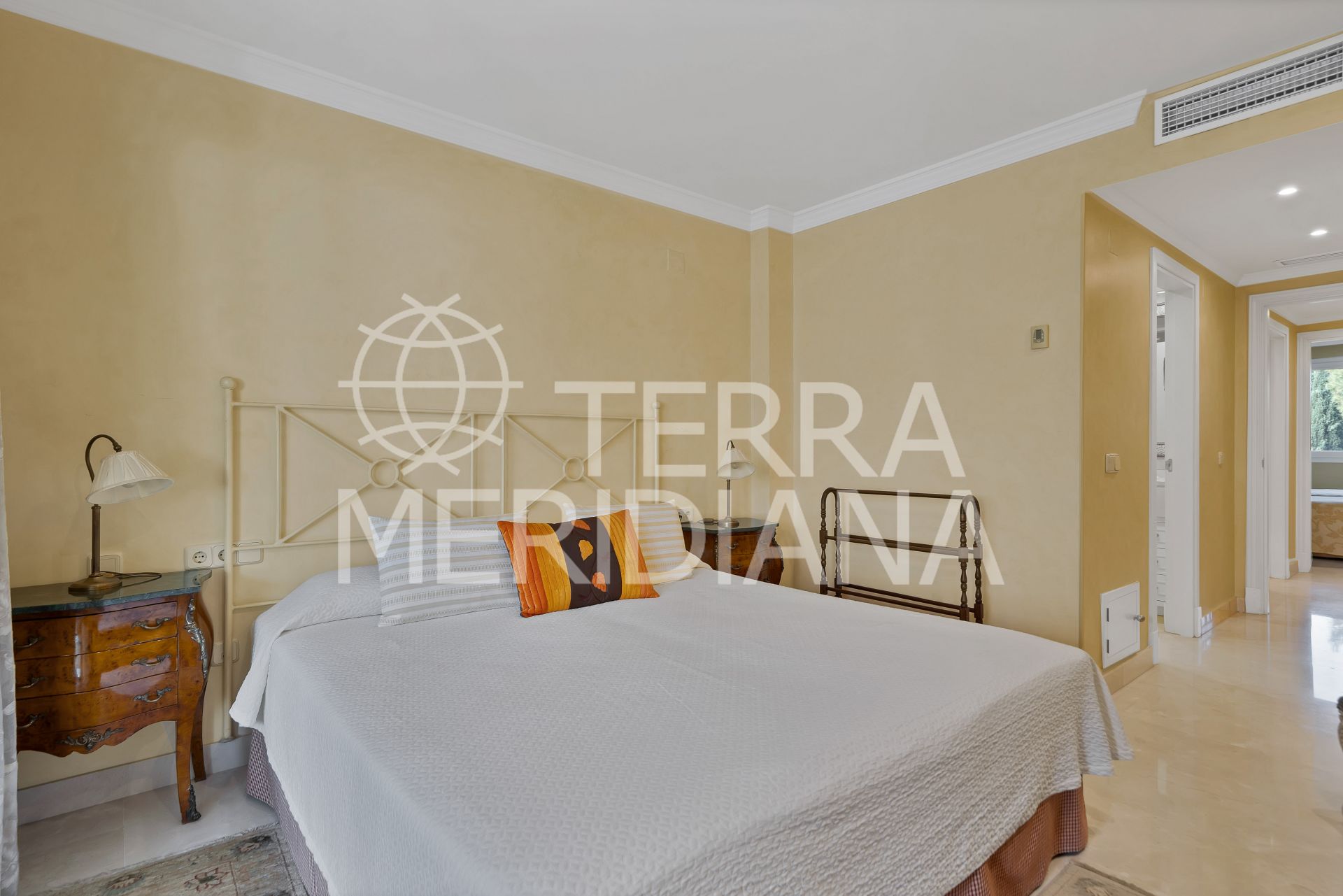 Apartment in Las Cañas Beach, Marbella