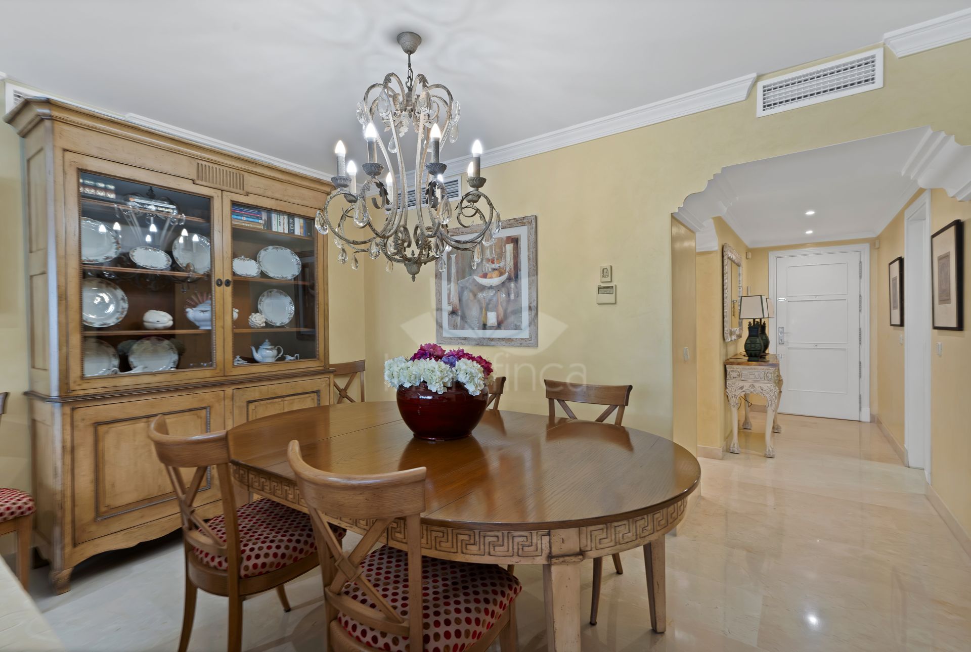 Apartamento en Las Cañas Beach, Marbella