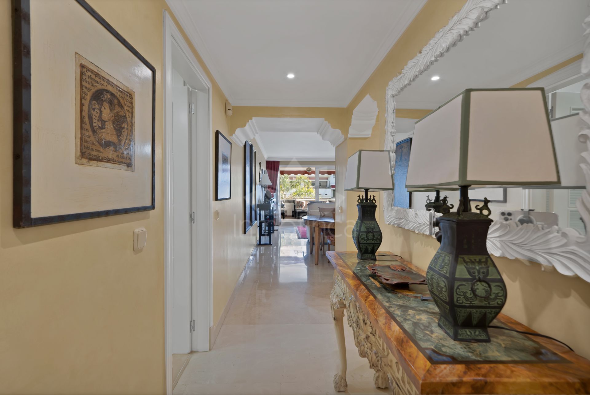 Apartamento en Las Cañas Beach, Marbella