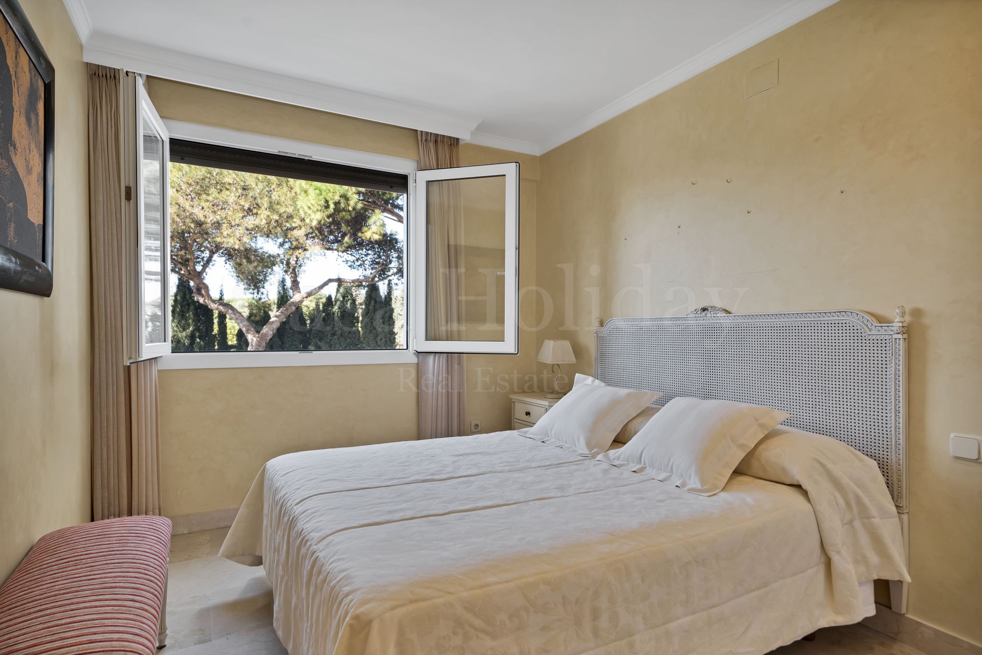 Apartamento en Las Cañas Beach, Marbella