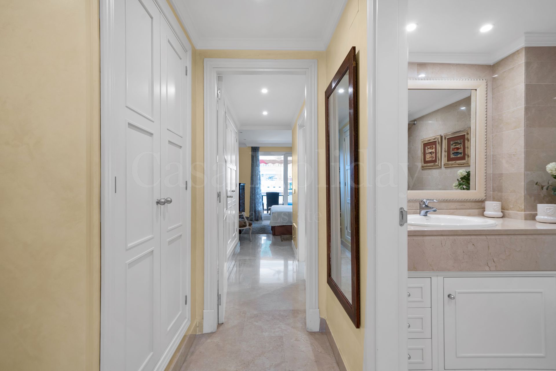 Apartamento en Las Cañas Beach, Marbella