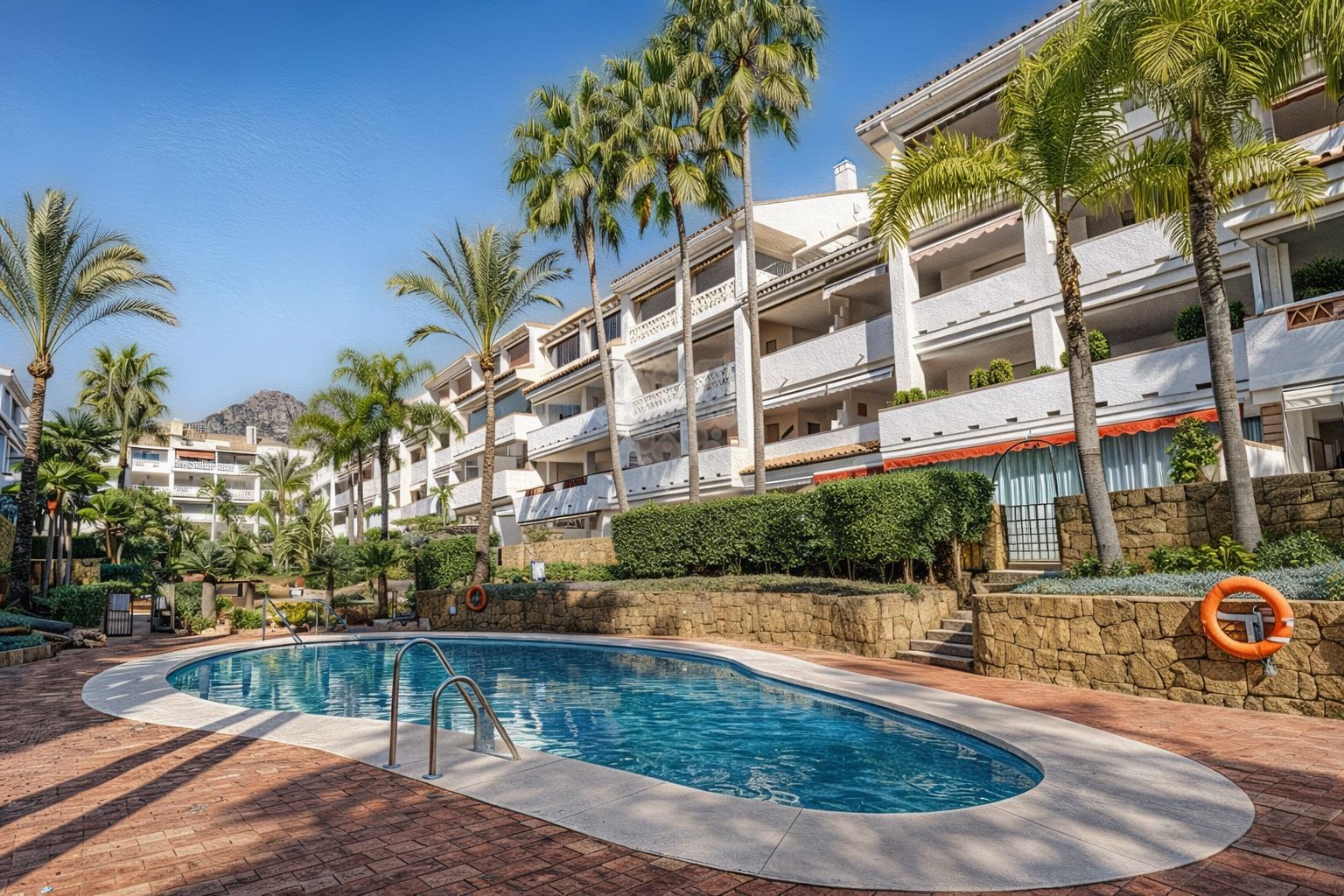 Apartment in Las Cañas Beach, Marbella