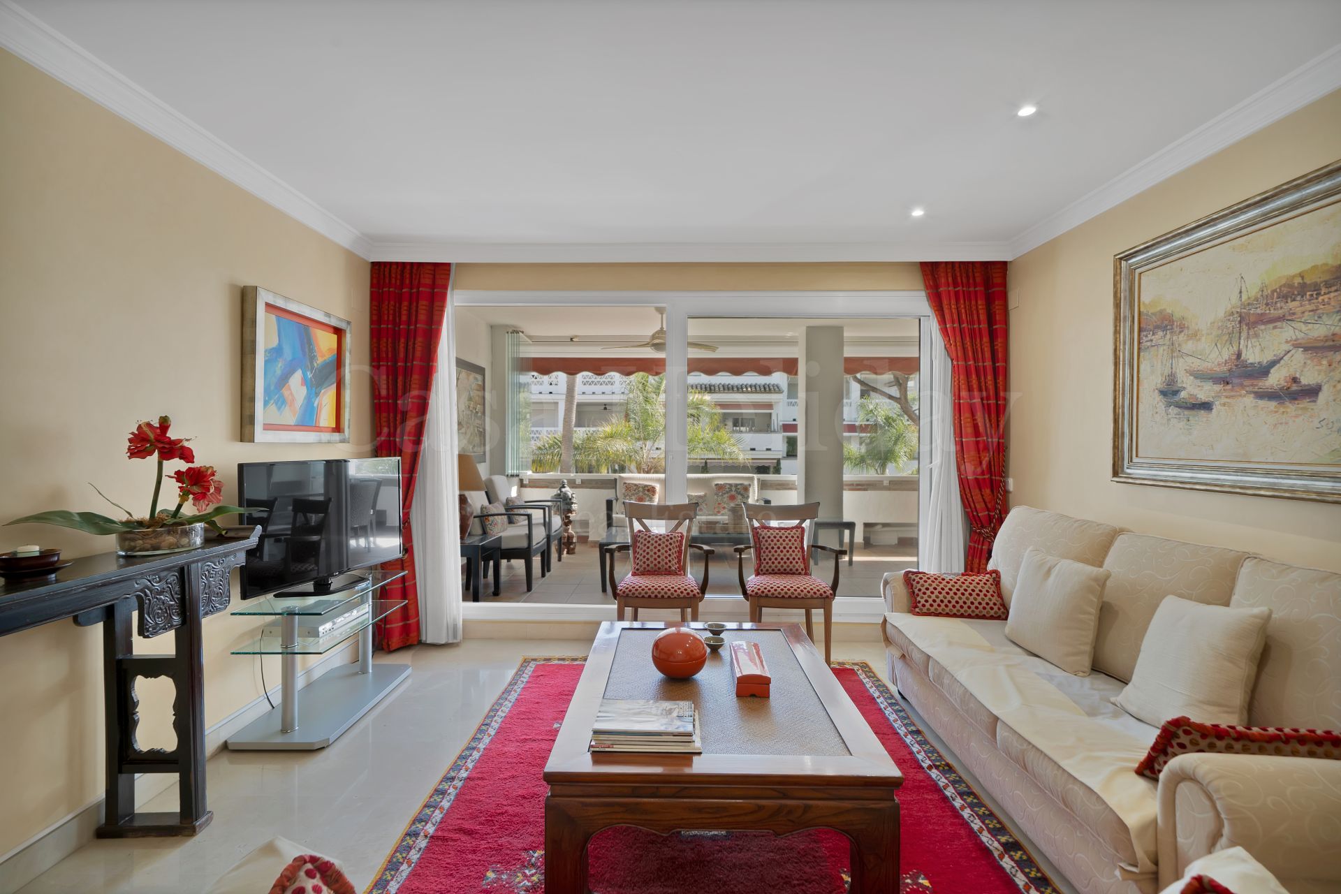 Apartamento en Las Cañas Beach, Marbella