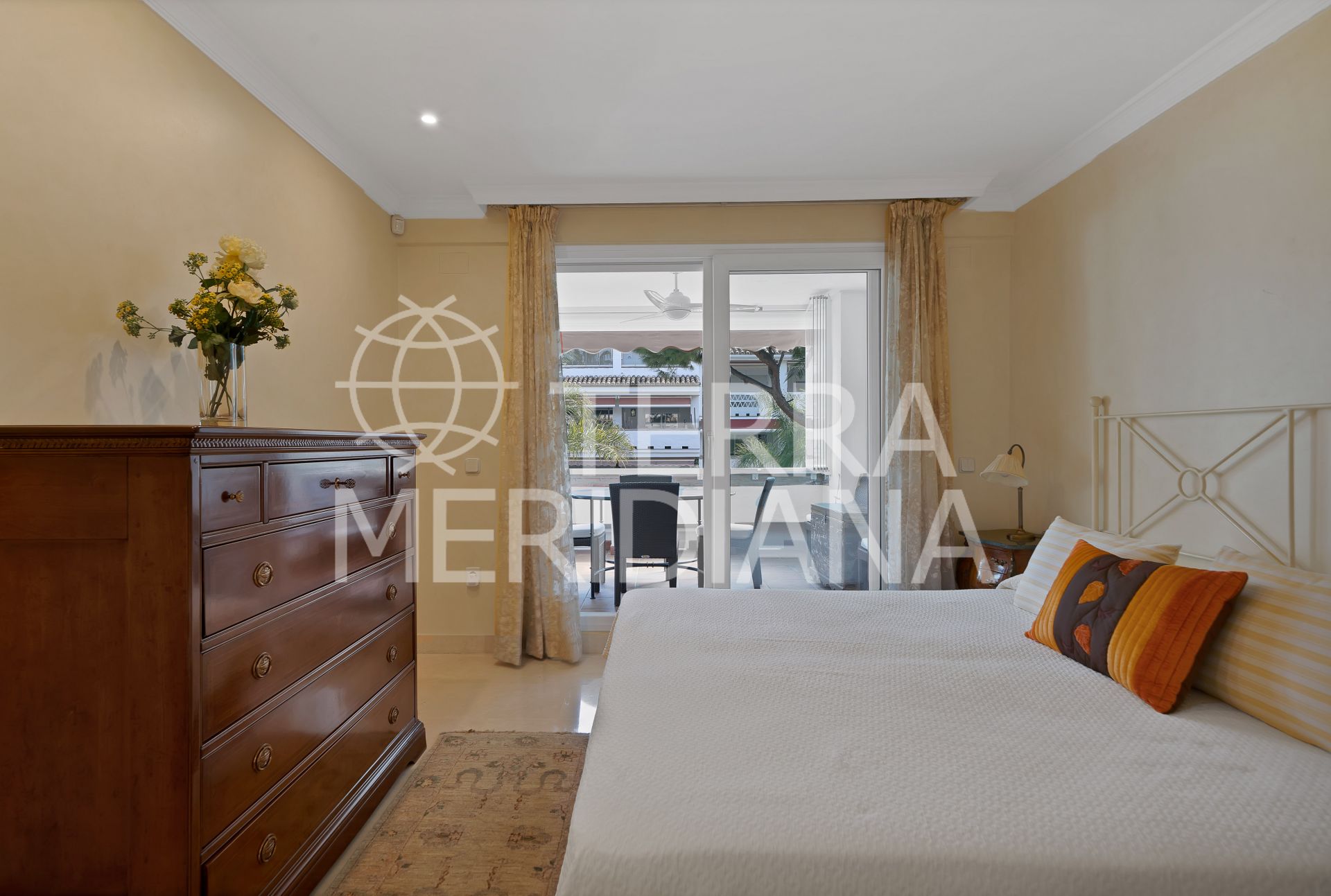 Apartment in Las Cañas Beach, Marbella