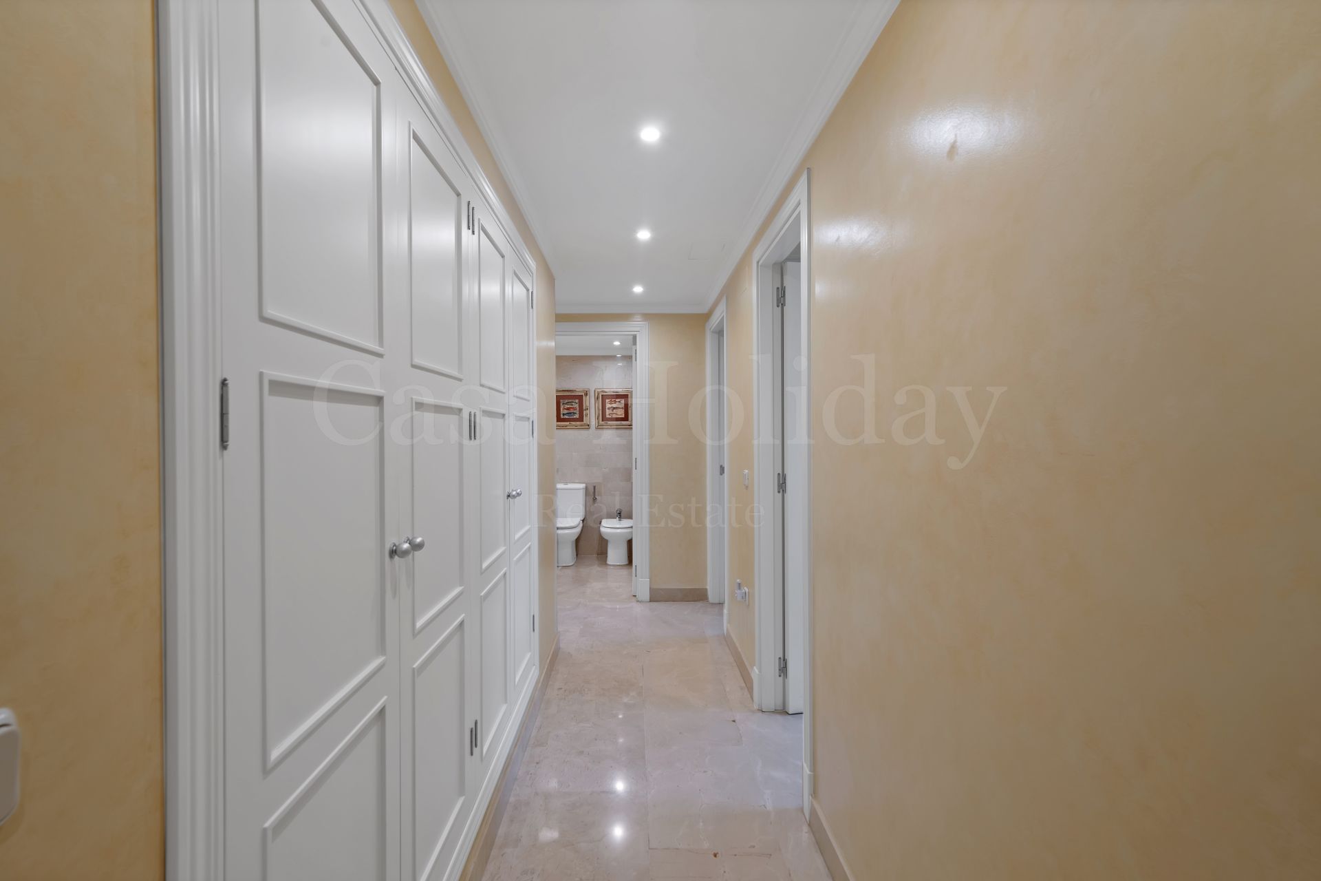 Apartamento en Las Cañas Beach, Marbella