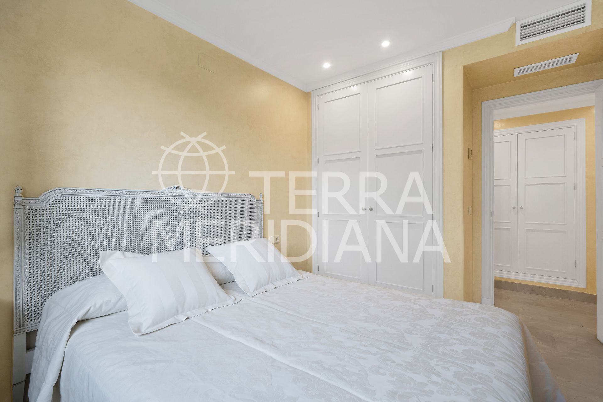 Apartment in Las Cañas Beach, Marbella