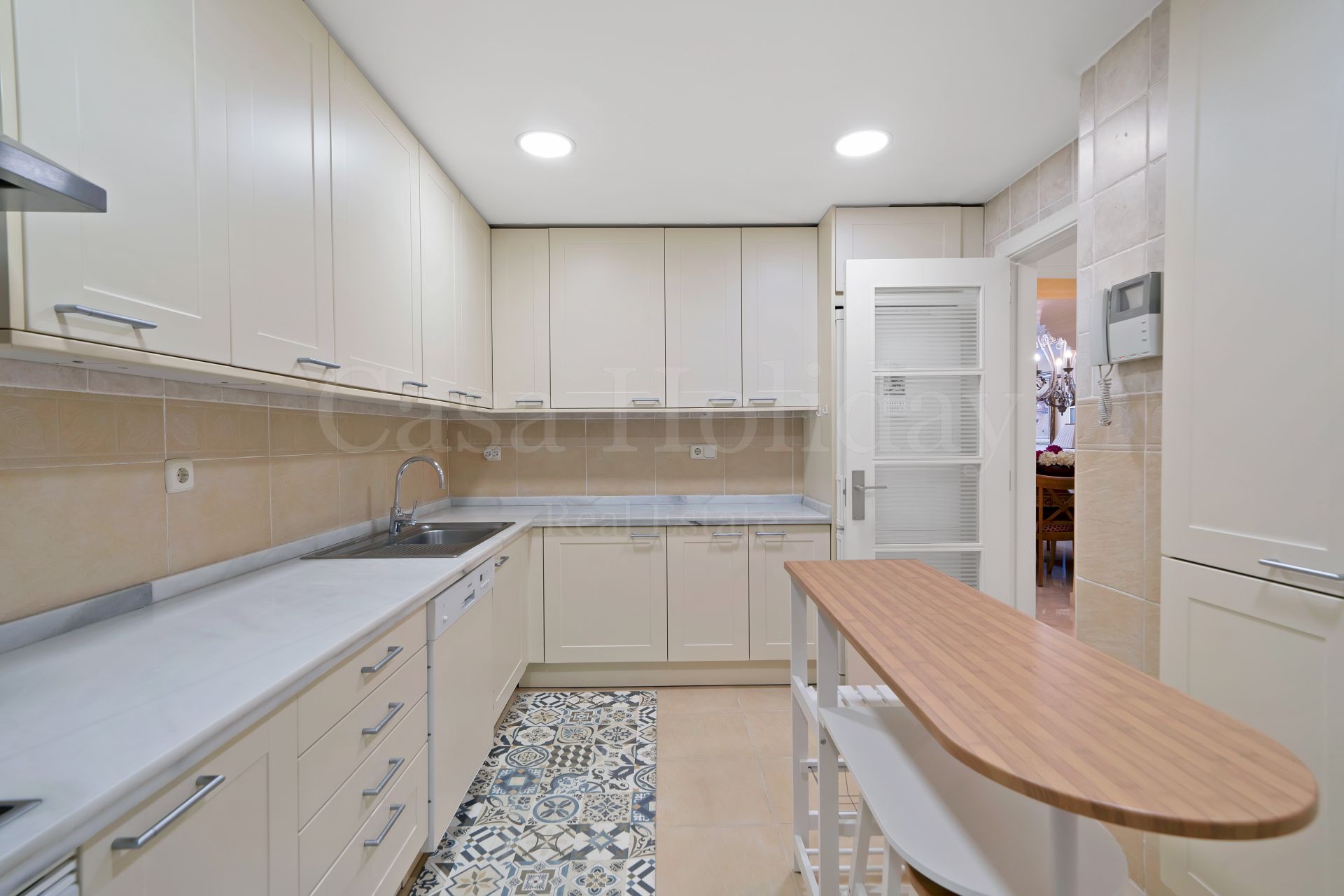 Apartamento en Las Cañas Beach, Marbella