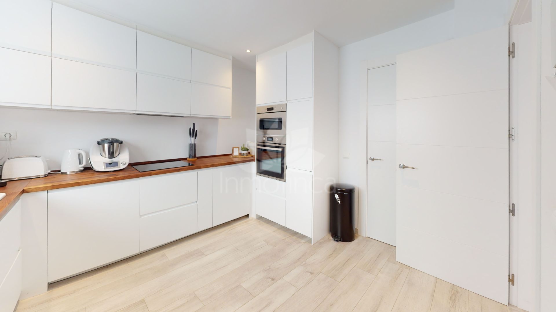 Town House in La Mairena, Marbella