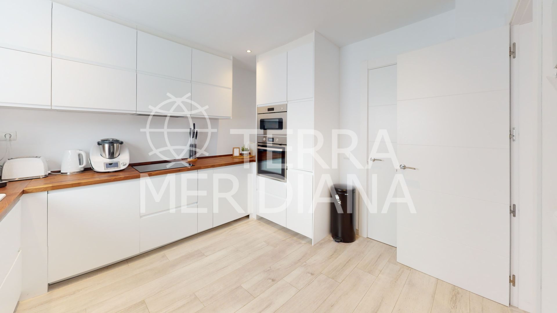 Town House in La Mairena, Marbella