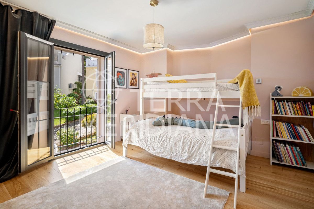 Town House in Marbella, Marbella