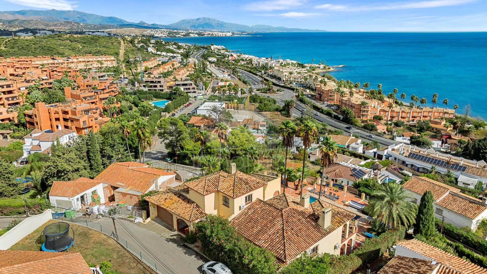 Villa en Buenas Noches, Estepona