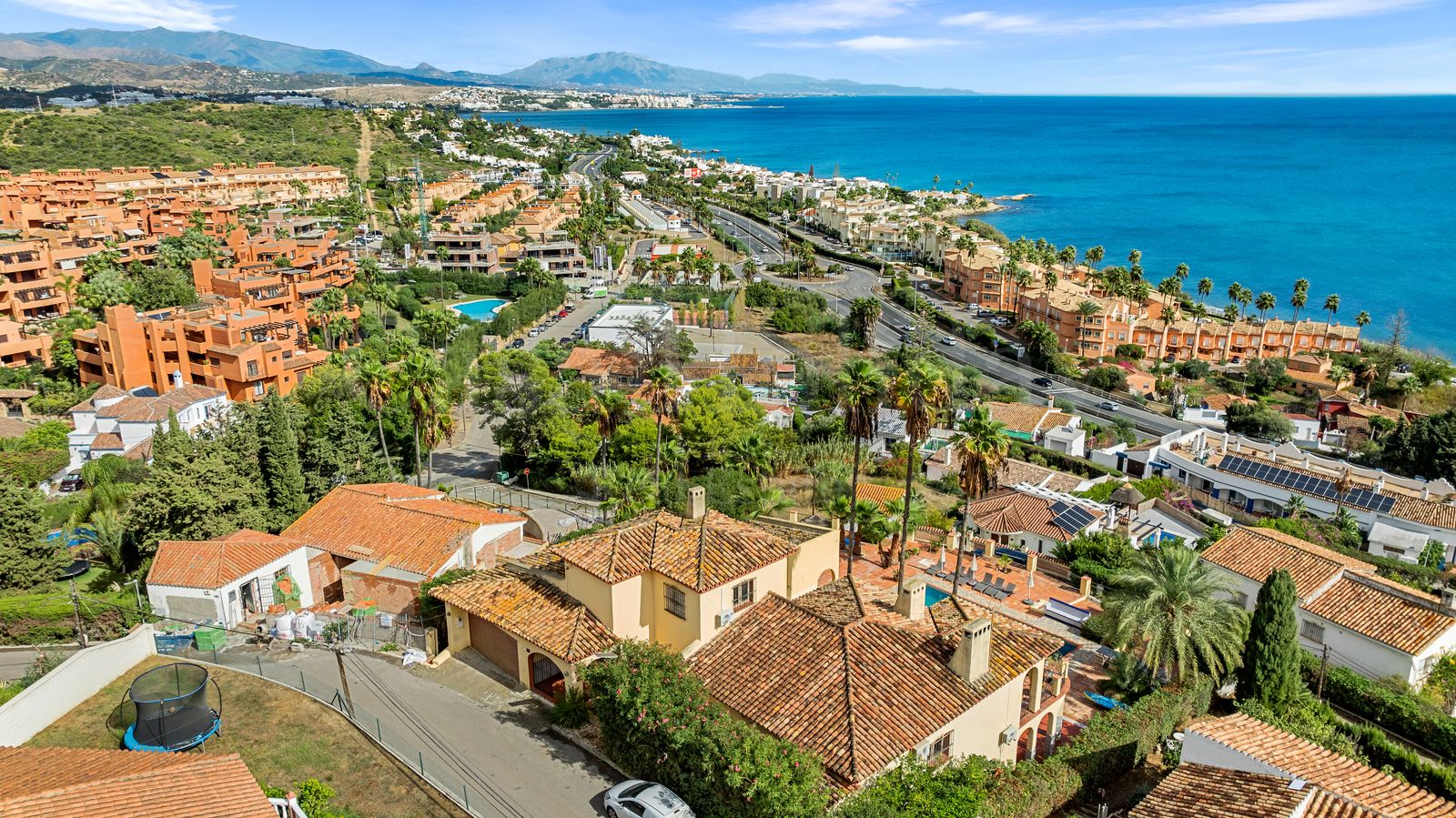 Villa en Buenas Noches, Estepona