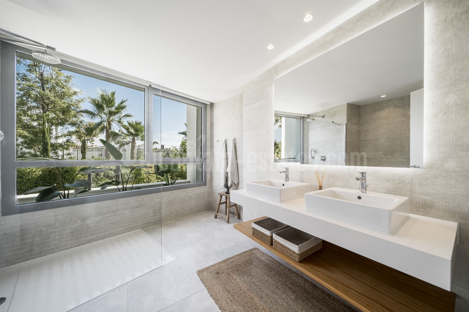 Ground Floor Apartment in Marbella