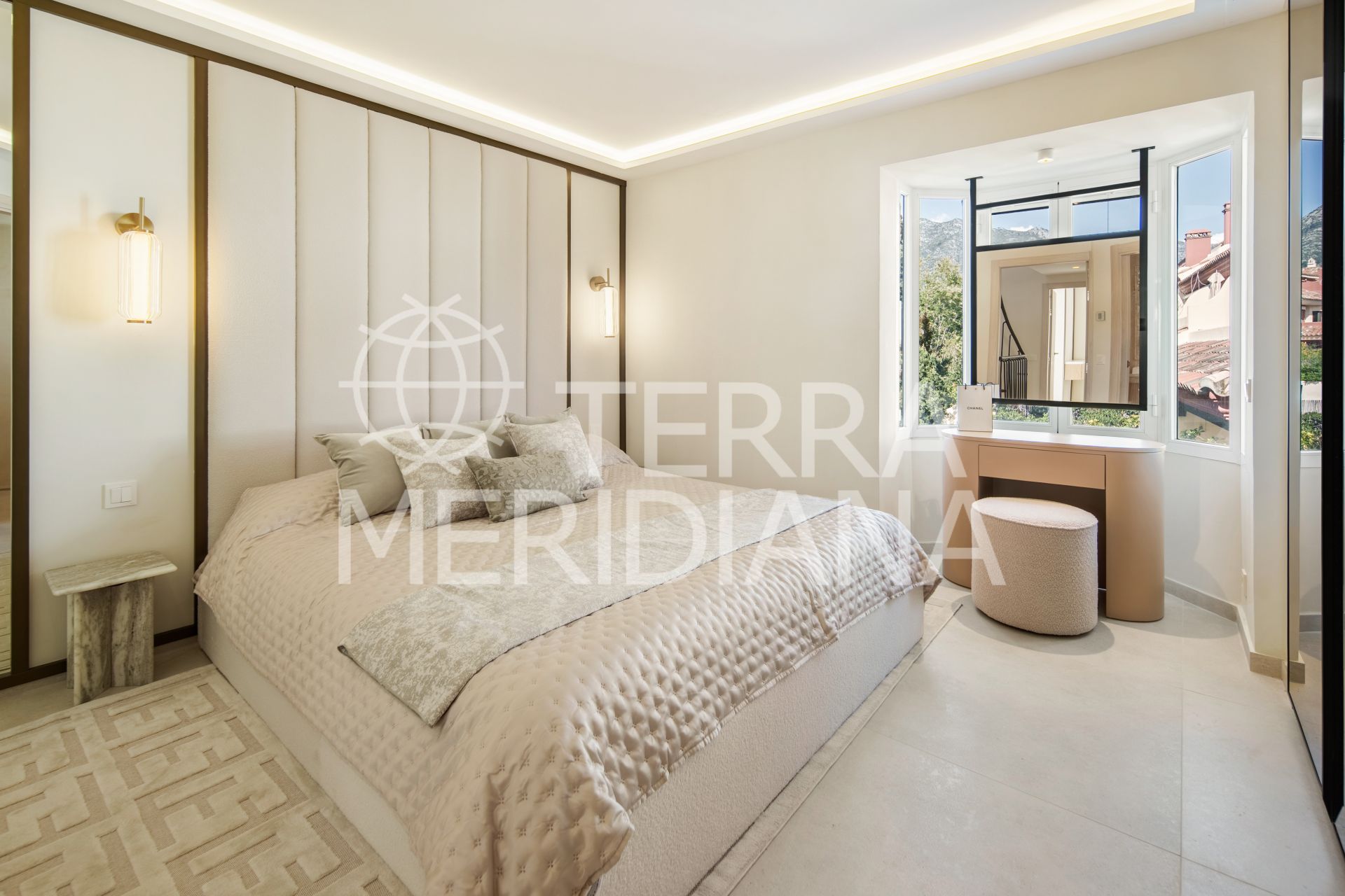 Town House in Las Lomas del Marbella Club, Marbella