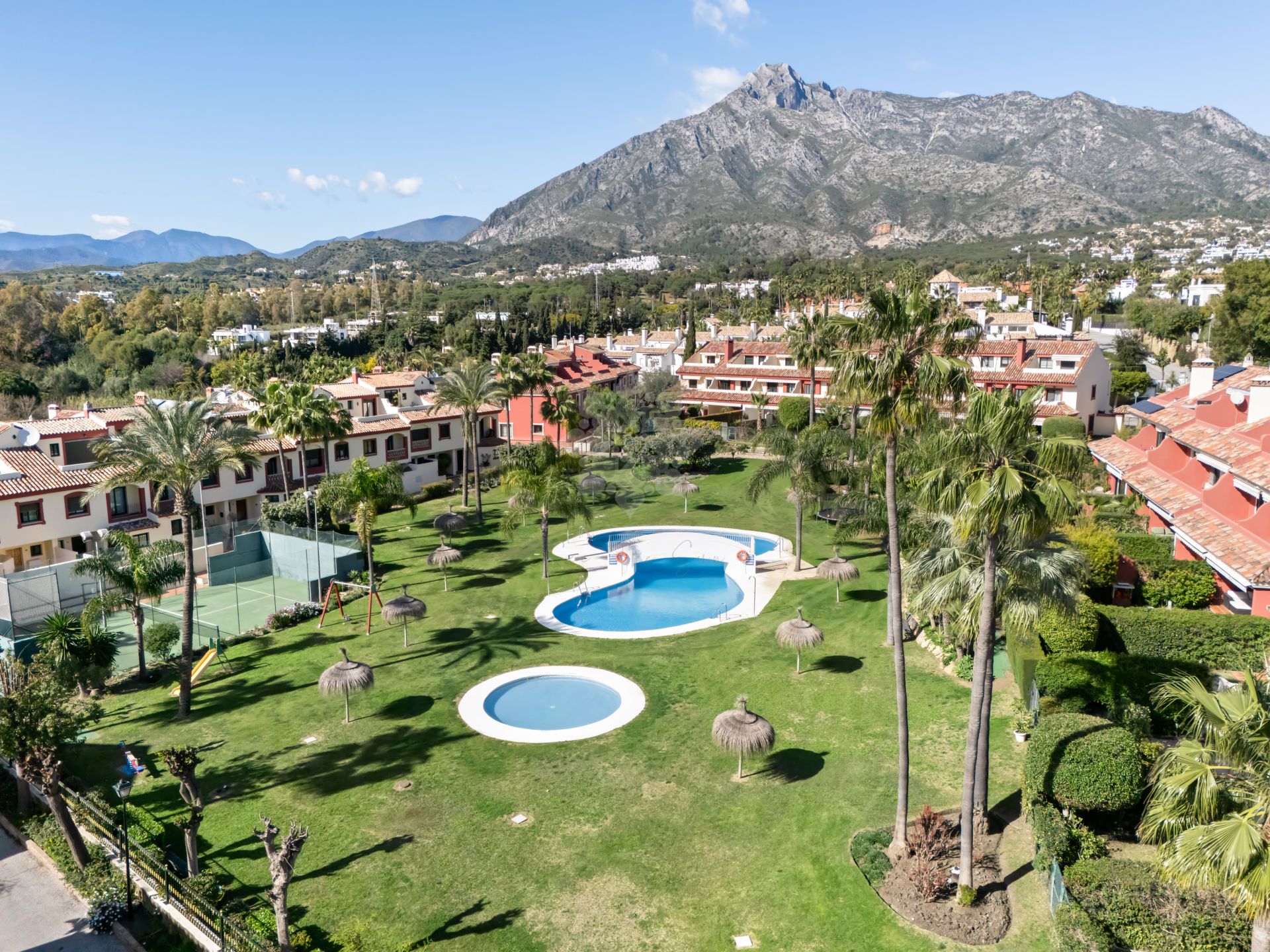 Town House in Las Lomas del Marbella Club, Marbella