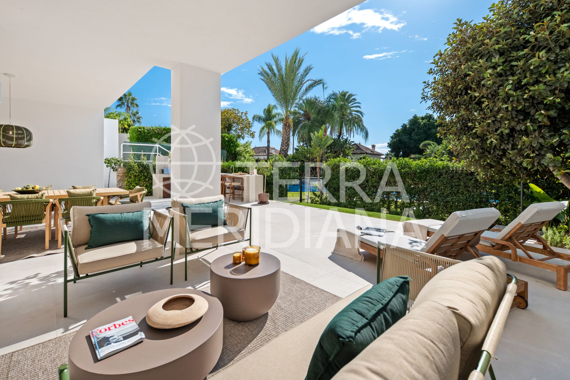 Duplex in Alcores del Golf, Marbella