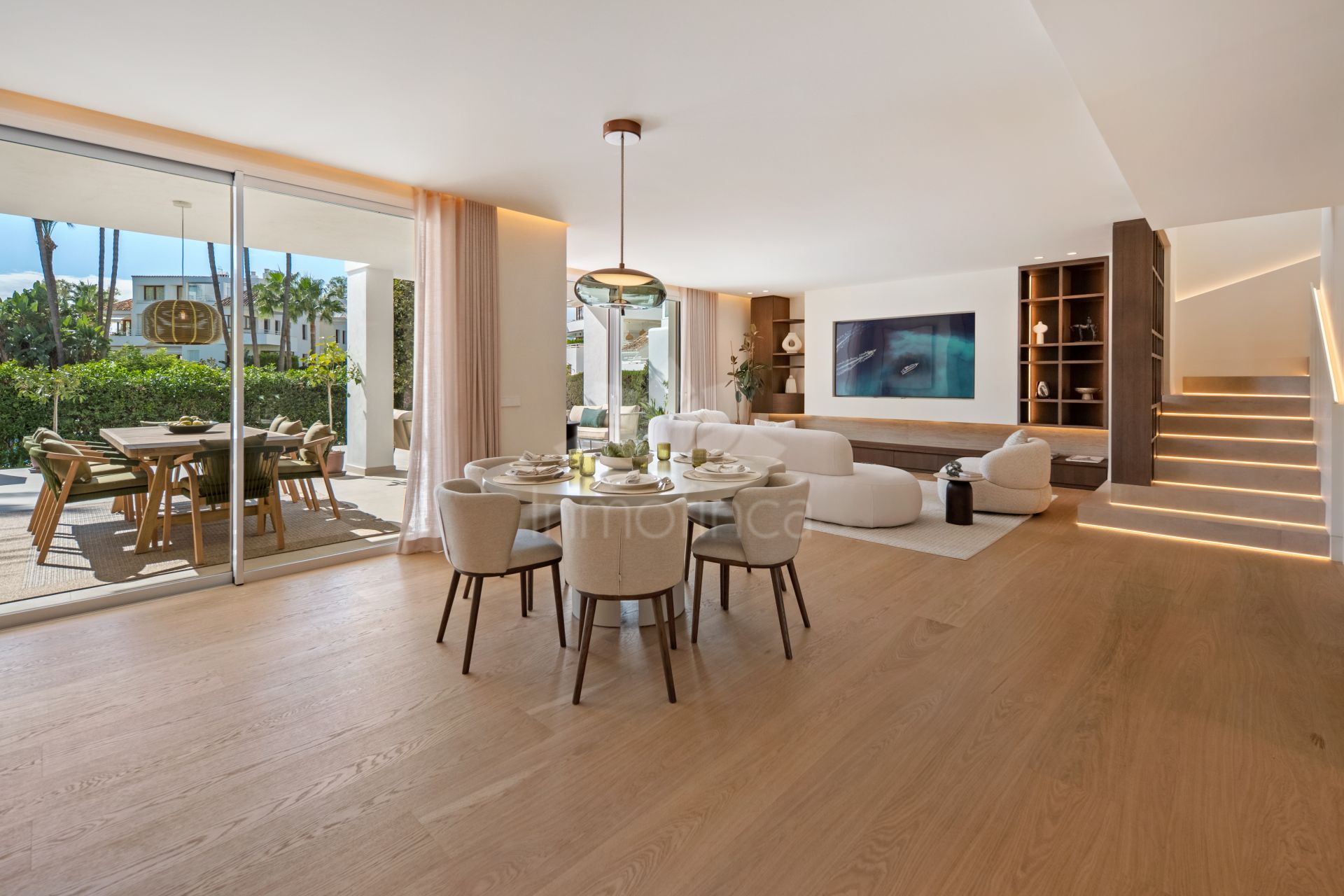 Duplex in Alcores del Golf, Marbella
